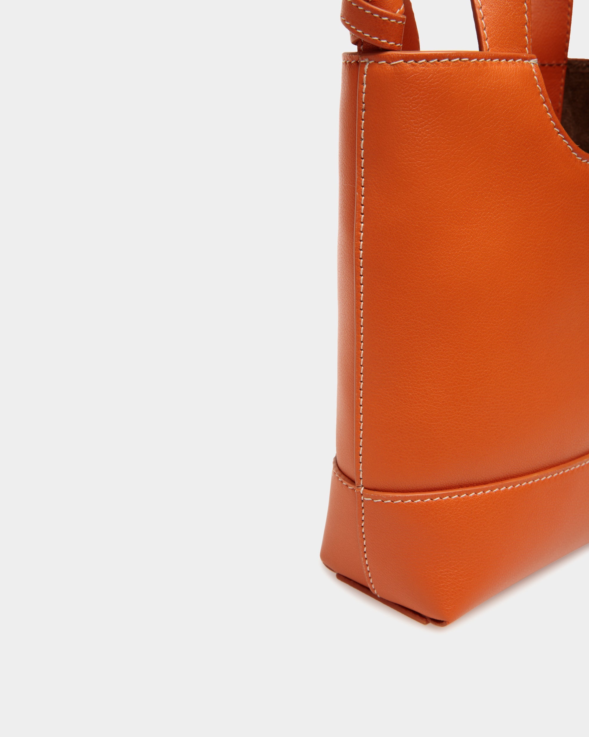 Bally Global - Easy Bally Small Tote Bag in Koi Orange Leather - Orange