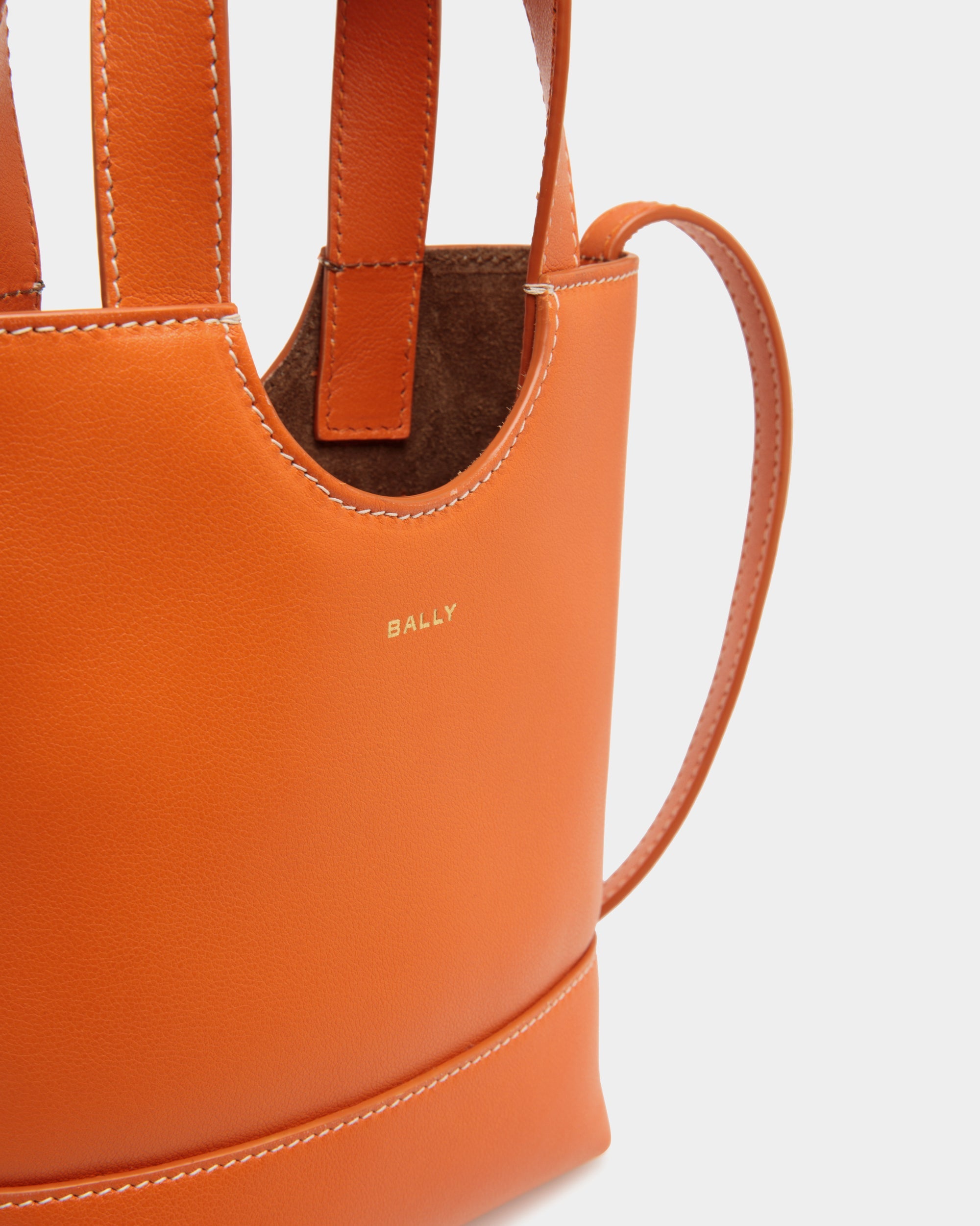 Bally Global - Easy Bally Small Tote Bag in Koi Orange Leather - Orange