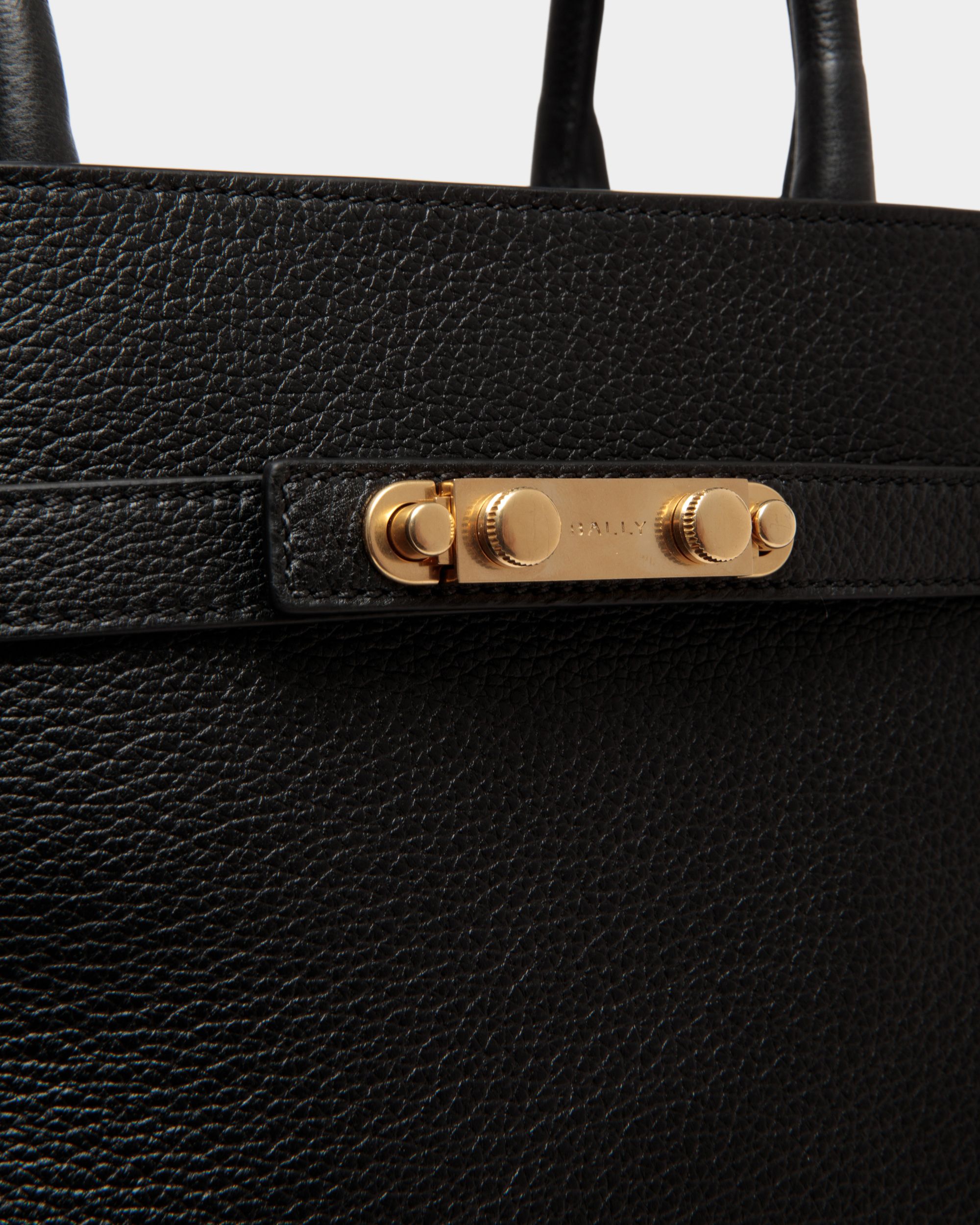 Bally Global - Carriage Tote Bag in Black Leather - Black