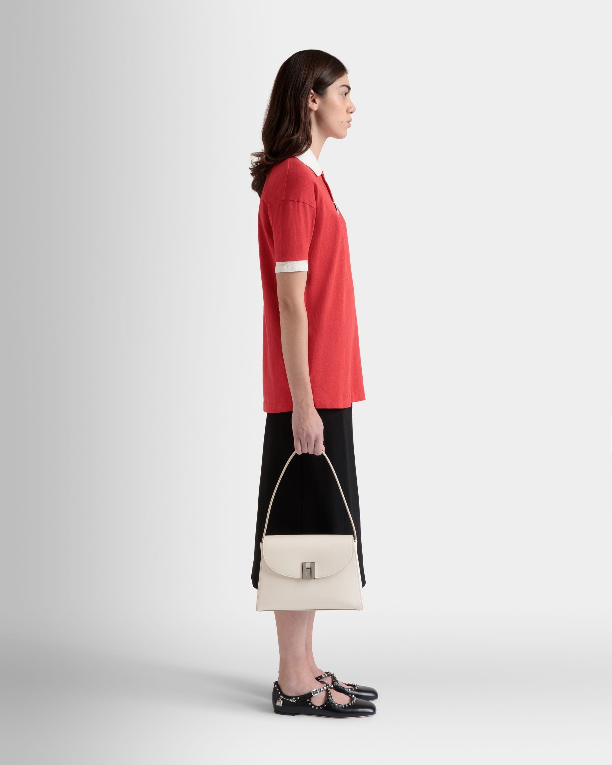 Bally Global - Ollam Shoulder Bag in White Leather - Blanc