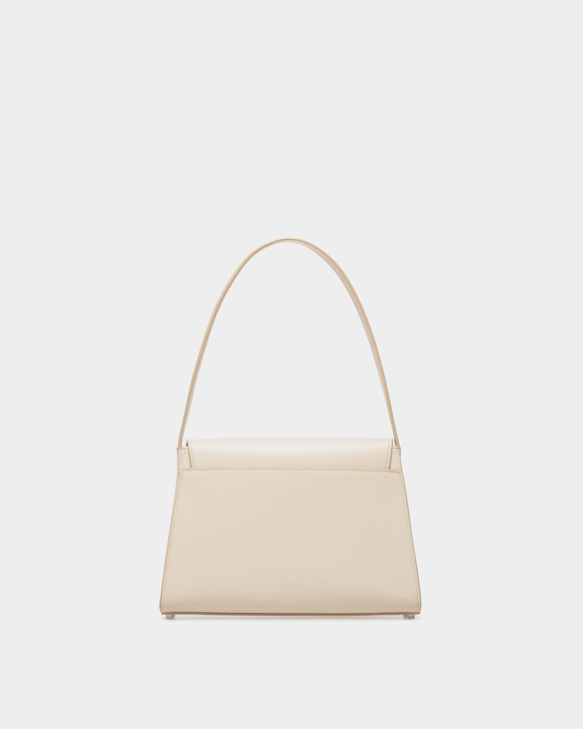 Bally Global - Ollam Shoulder Bag in White Leather - Blanc