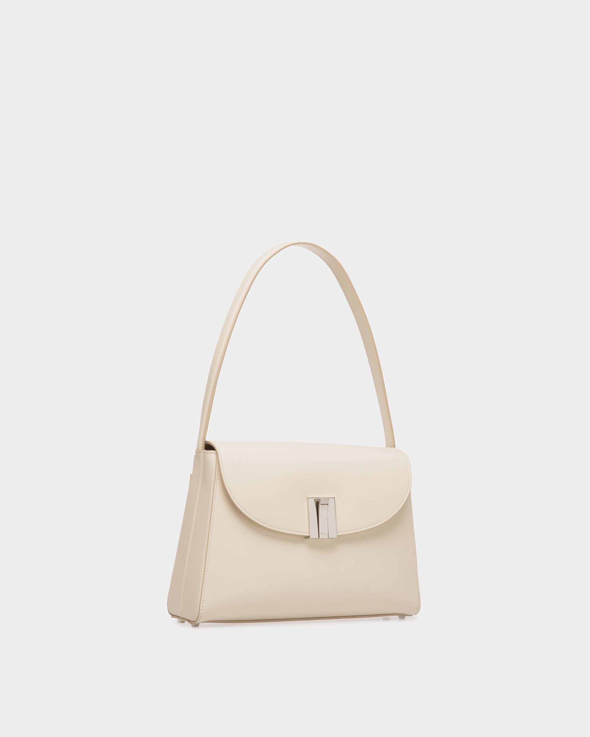 Bally Global - Ollam Shoulder Bag in White Leather - Blanc