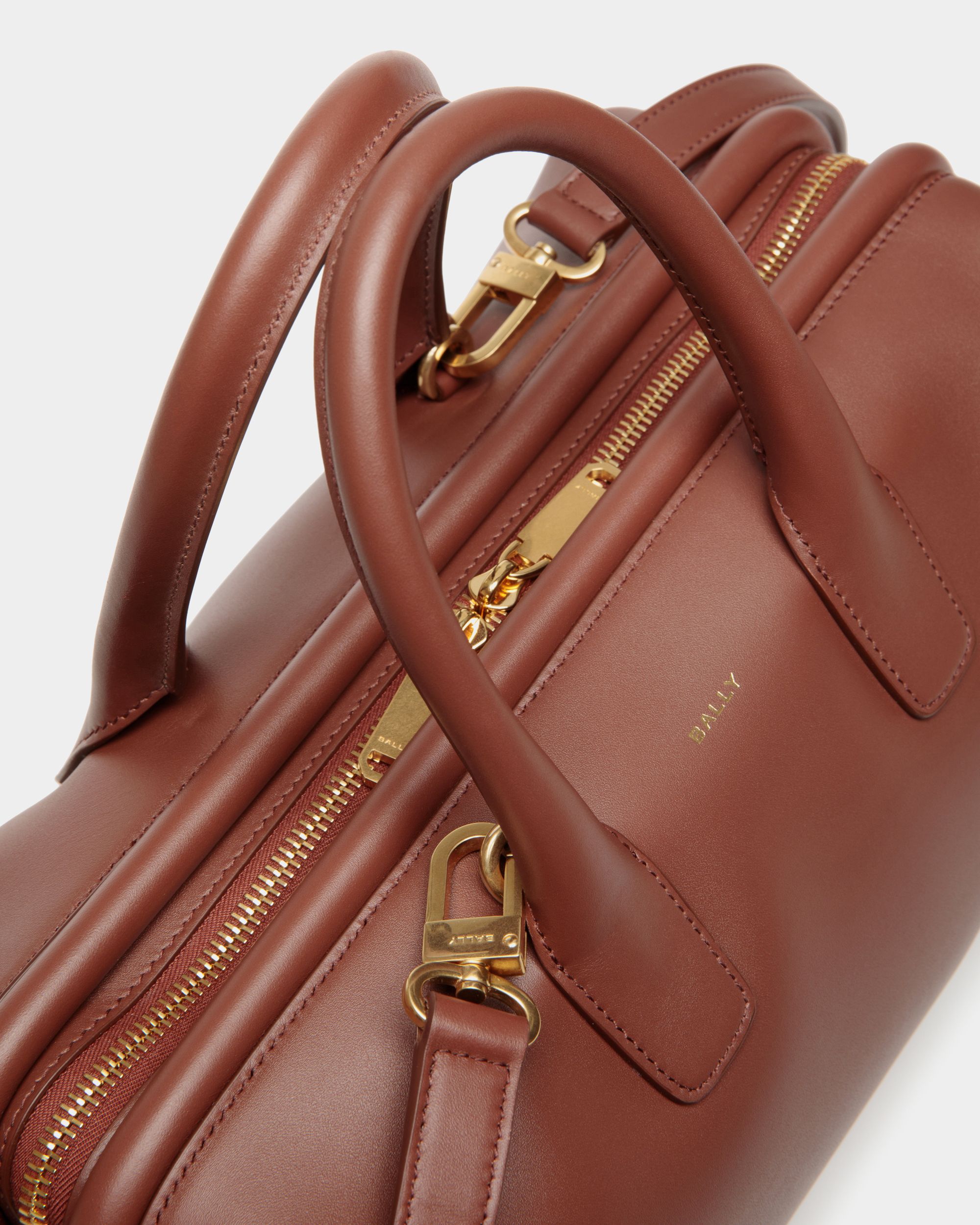 Bally Global - Petit Sac À Anse Supérieure Belle En Cuir Marron - Marron