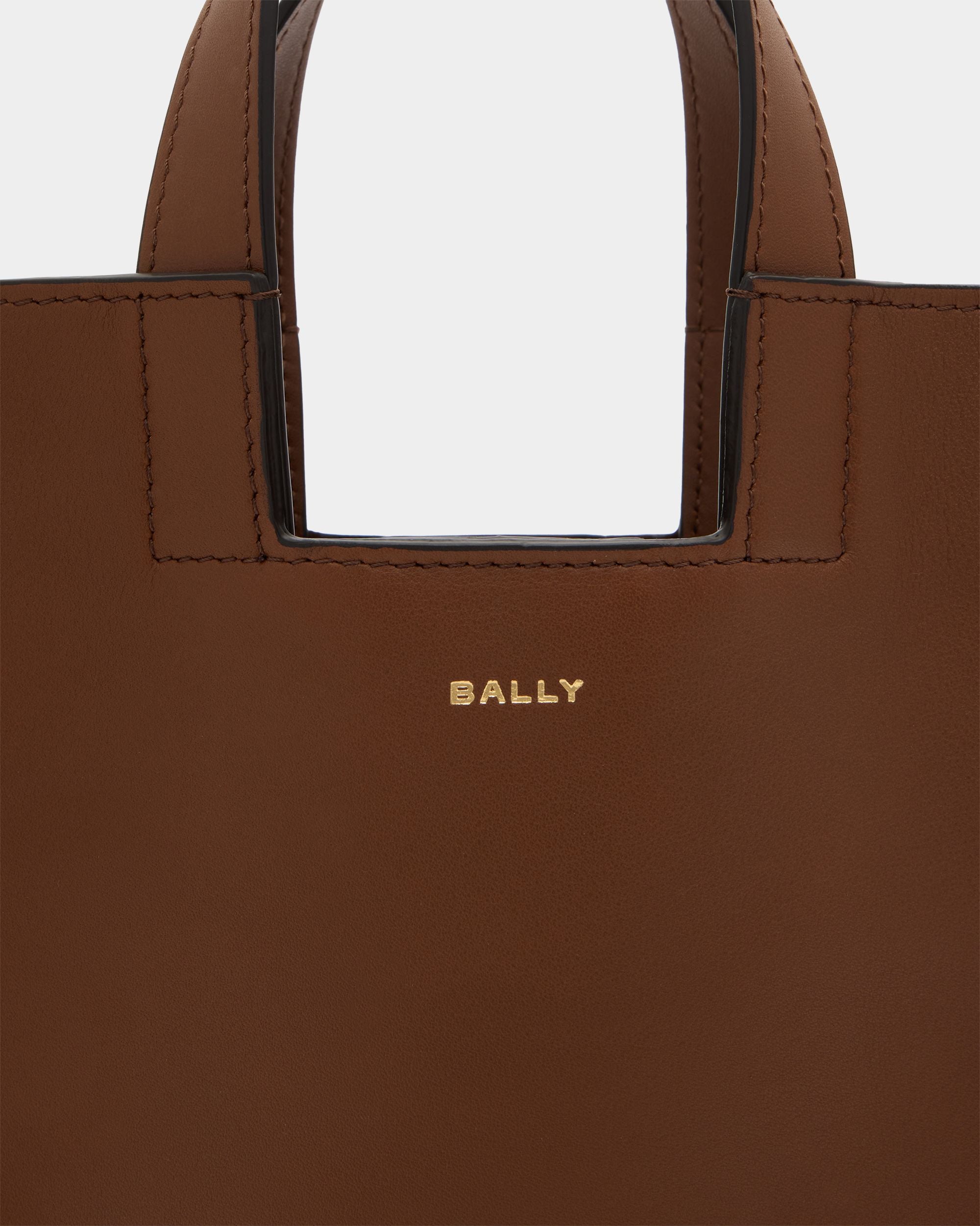 Bally Global - Petit Sac Cabas Easy Bally En Cuir Marron - Marron