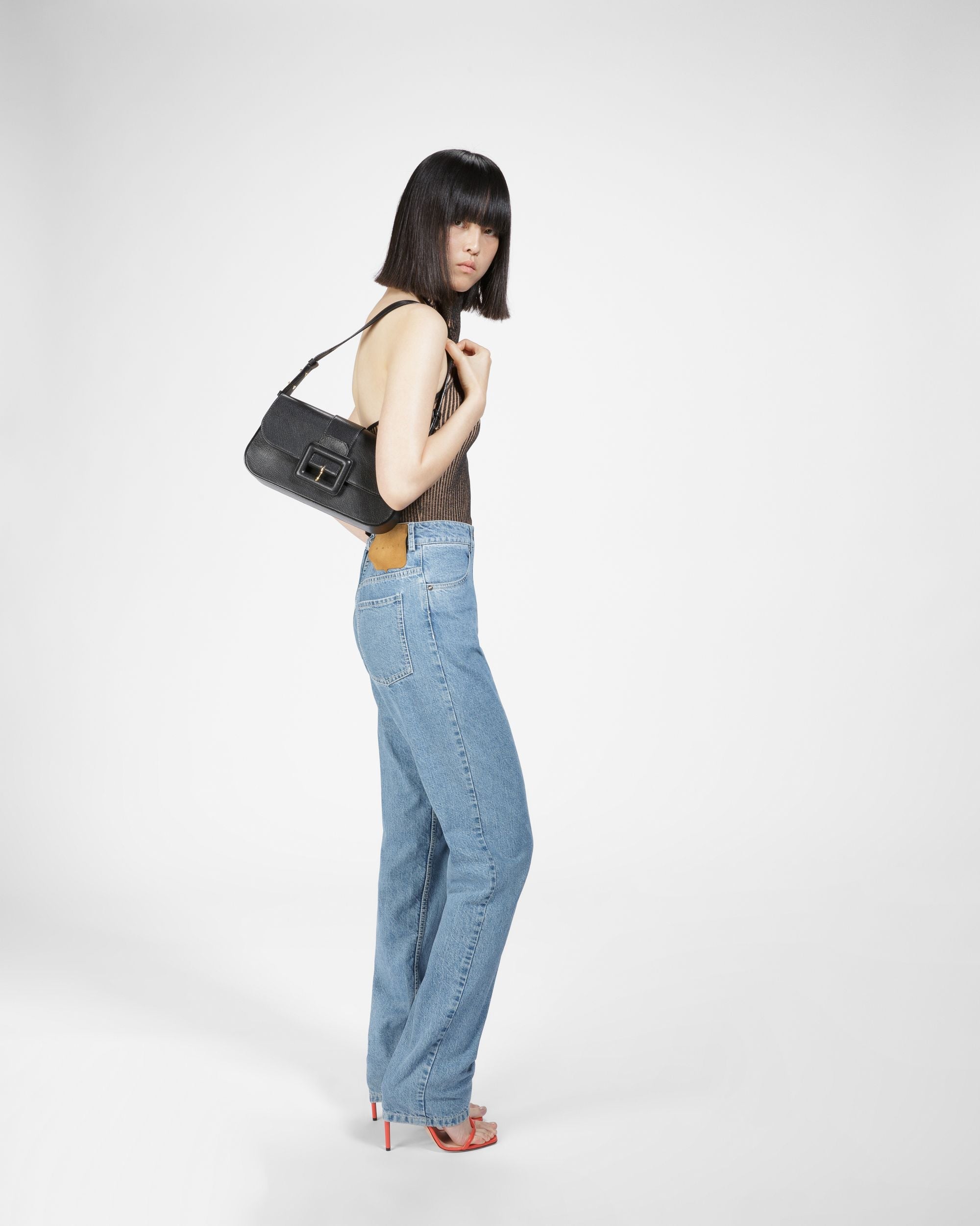 Bally Global - Jadha Leather Shoulder Bag In Black - Black