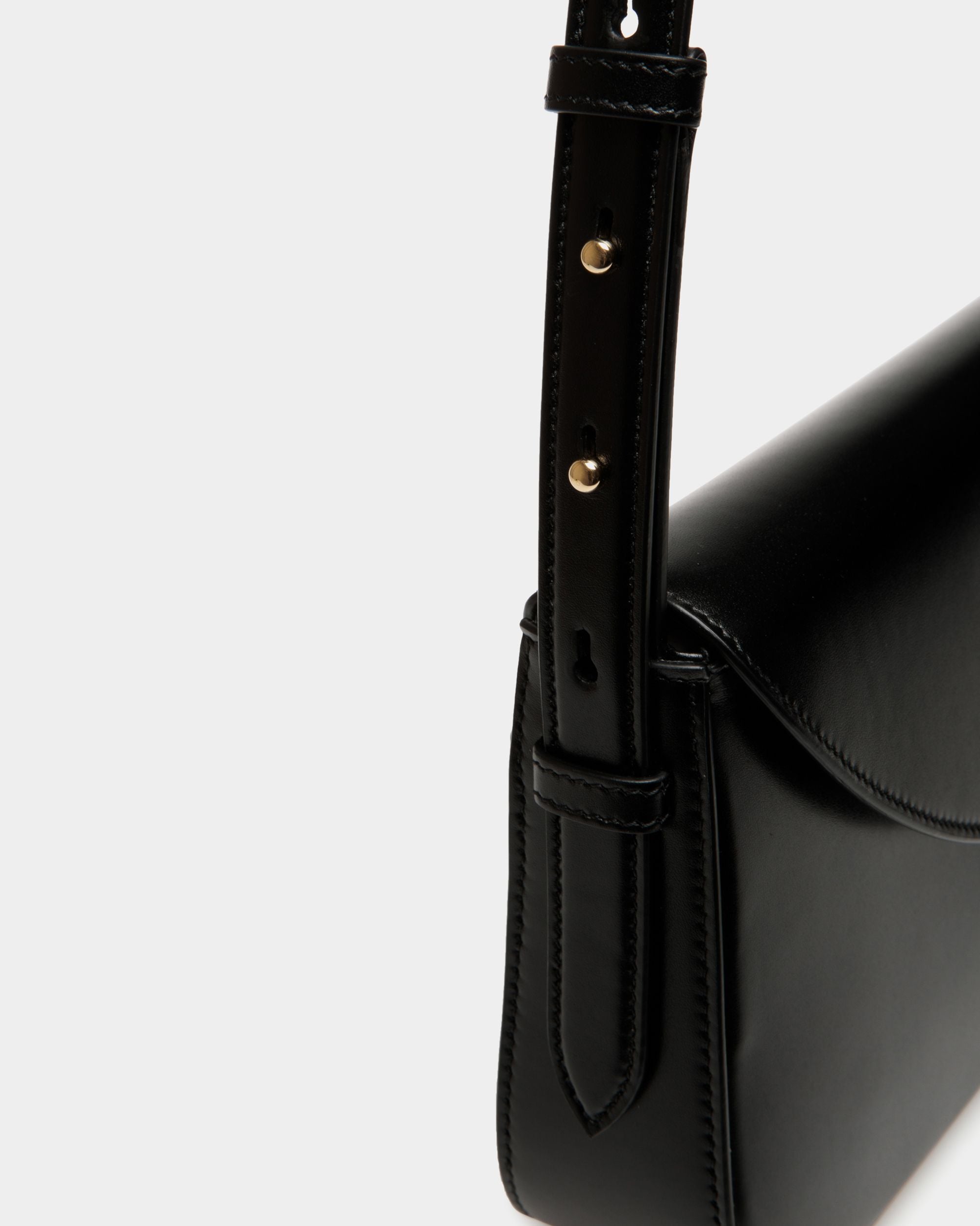 Bally Global - Petit Sac D'épaule Ollam En Cuir Noir - Noir