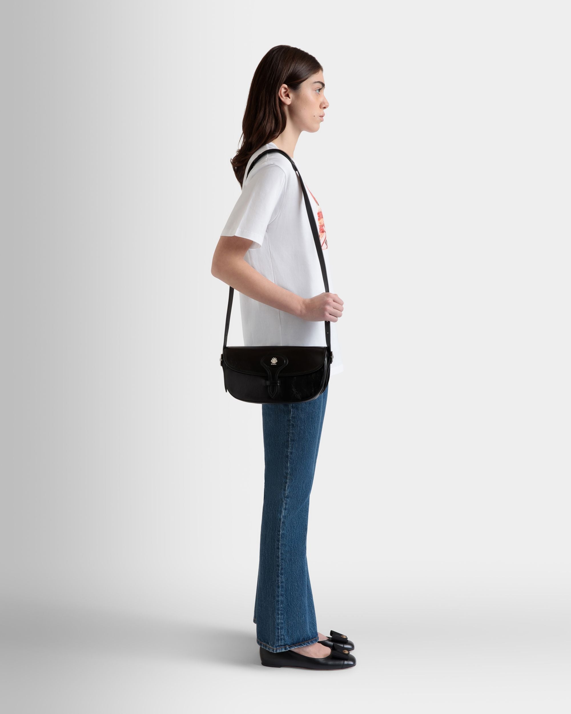 Bally Global - Sac À Bandoulière Beckett En Cuir Noir - Noir