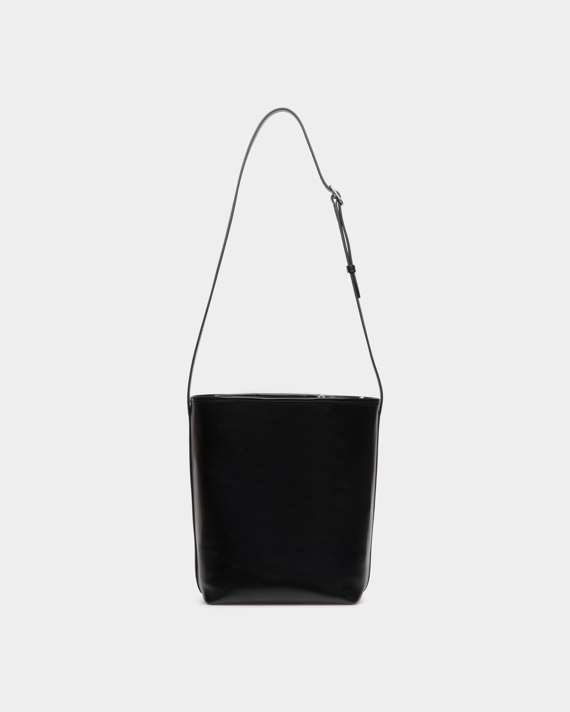 Bally Global - Beckett Bucket Bag in Black Leather - Negro