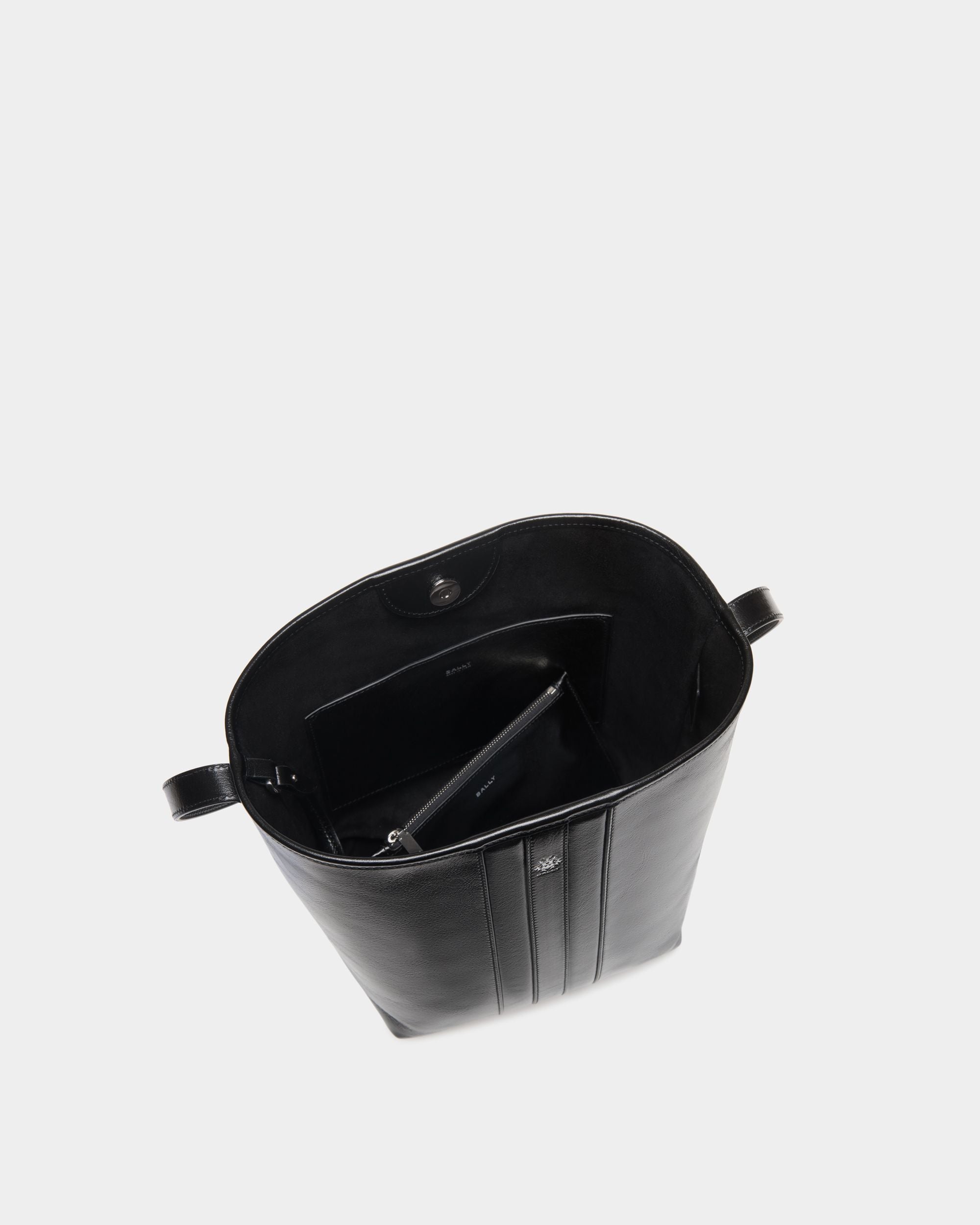 Bally Global - Beckett Bucket Bag in Black Leather - Negro
