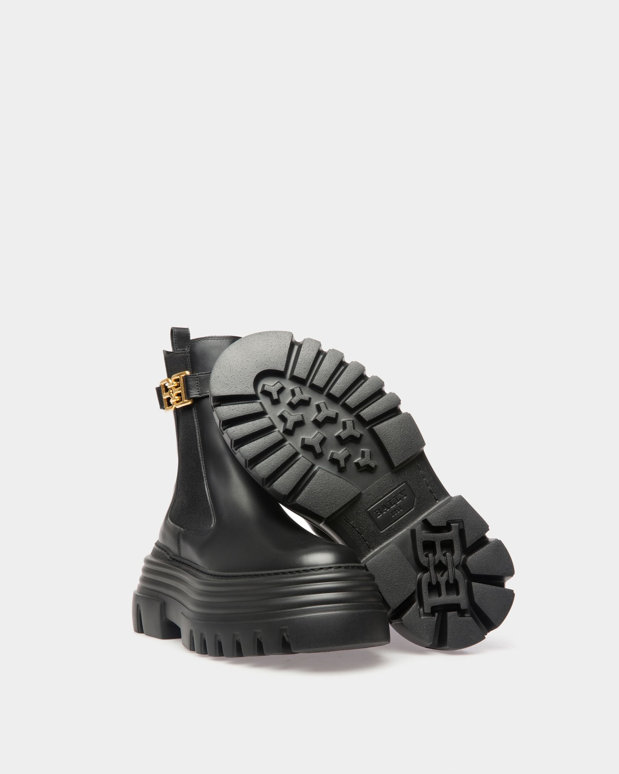 Bally Global - Greby Leather Booties In Black - Black