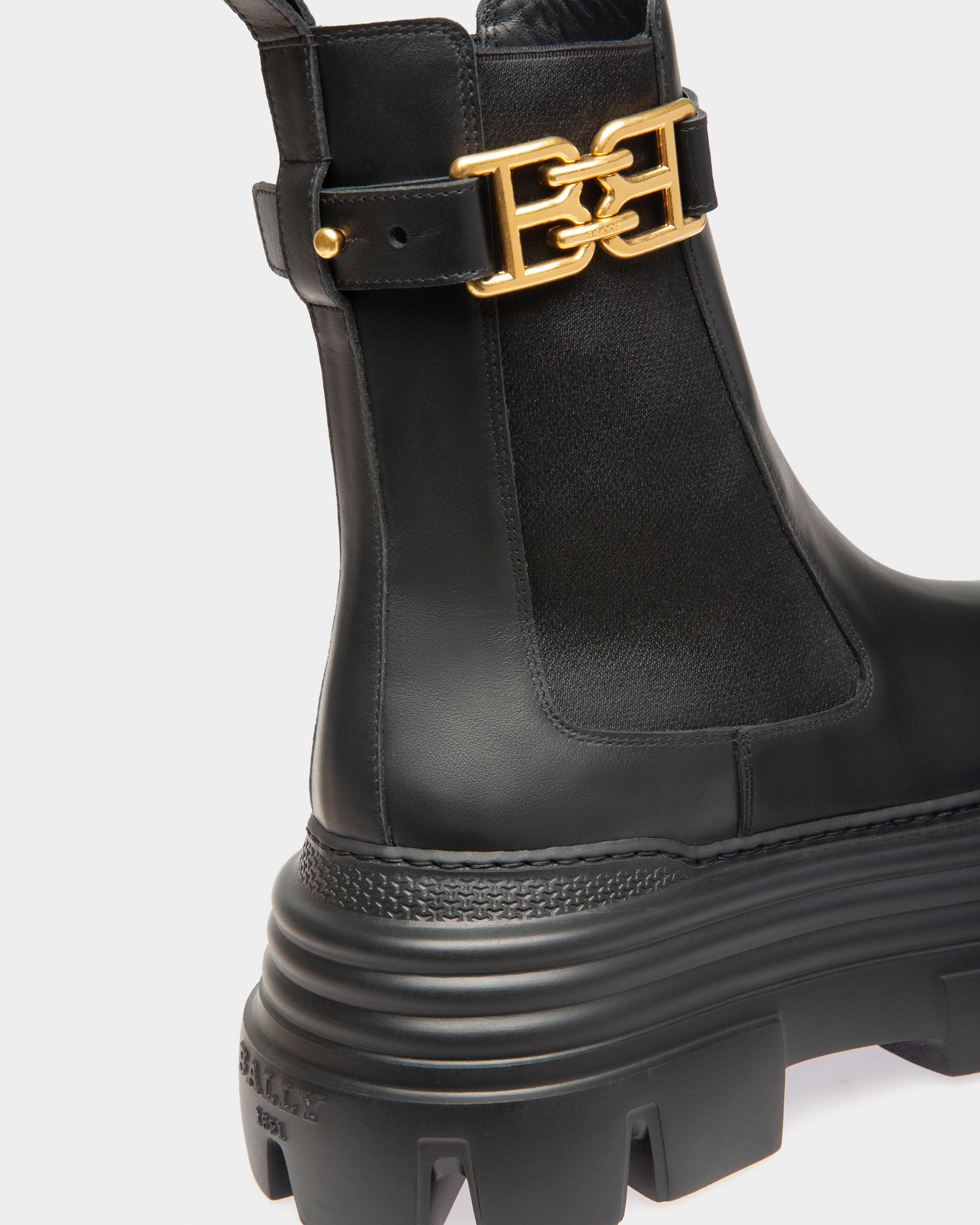 Bally Global - Greby Leather Booties In Black - Black