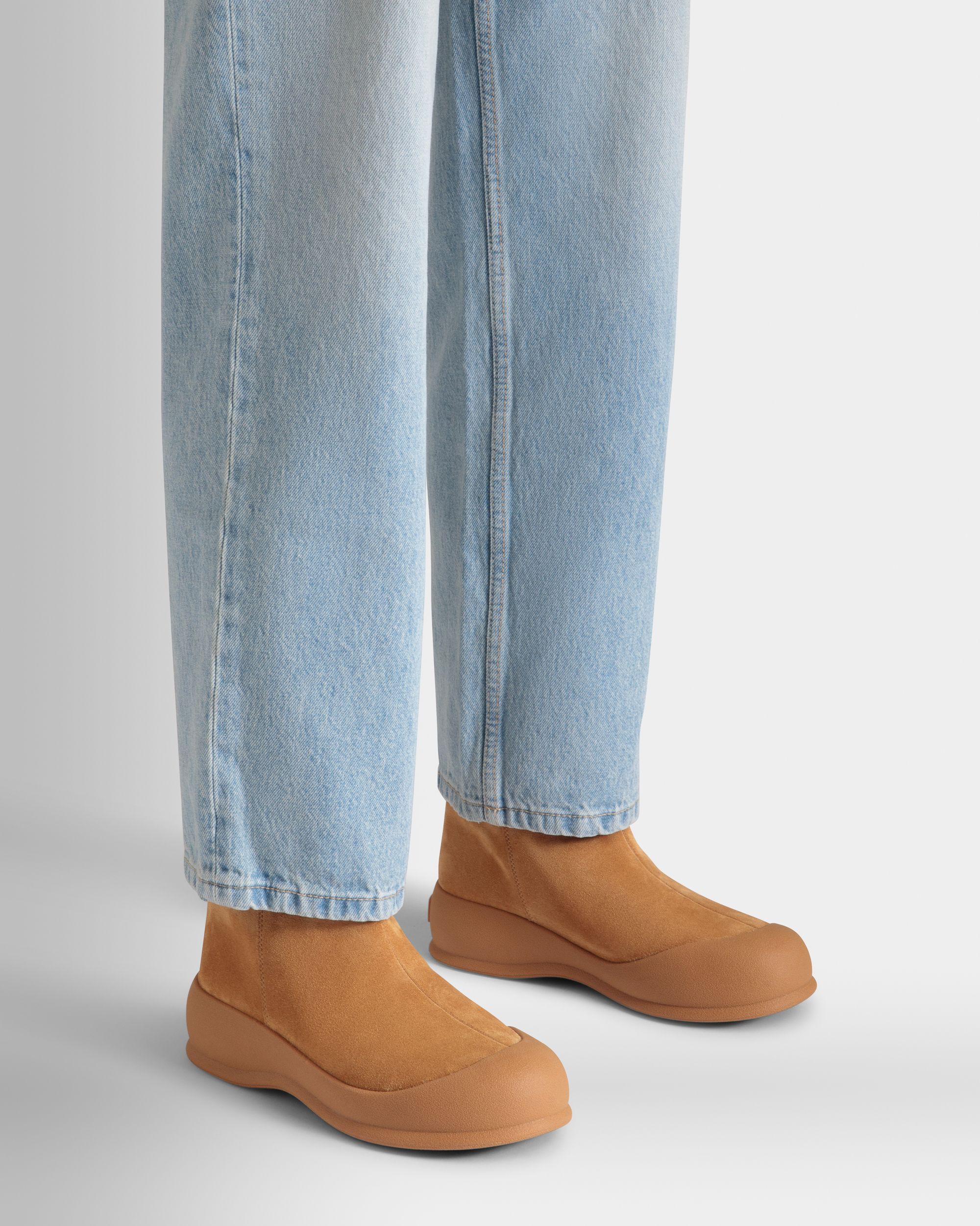 Bally Global - Bottine Frei En Daim Desert - Beige