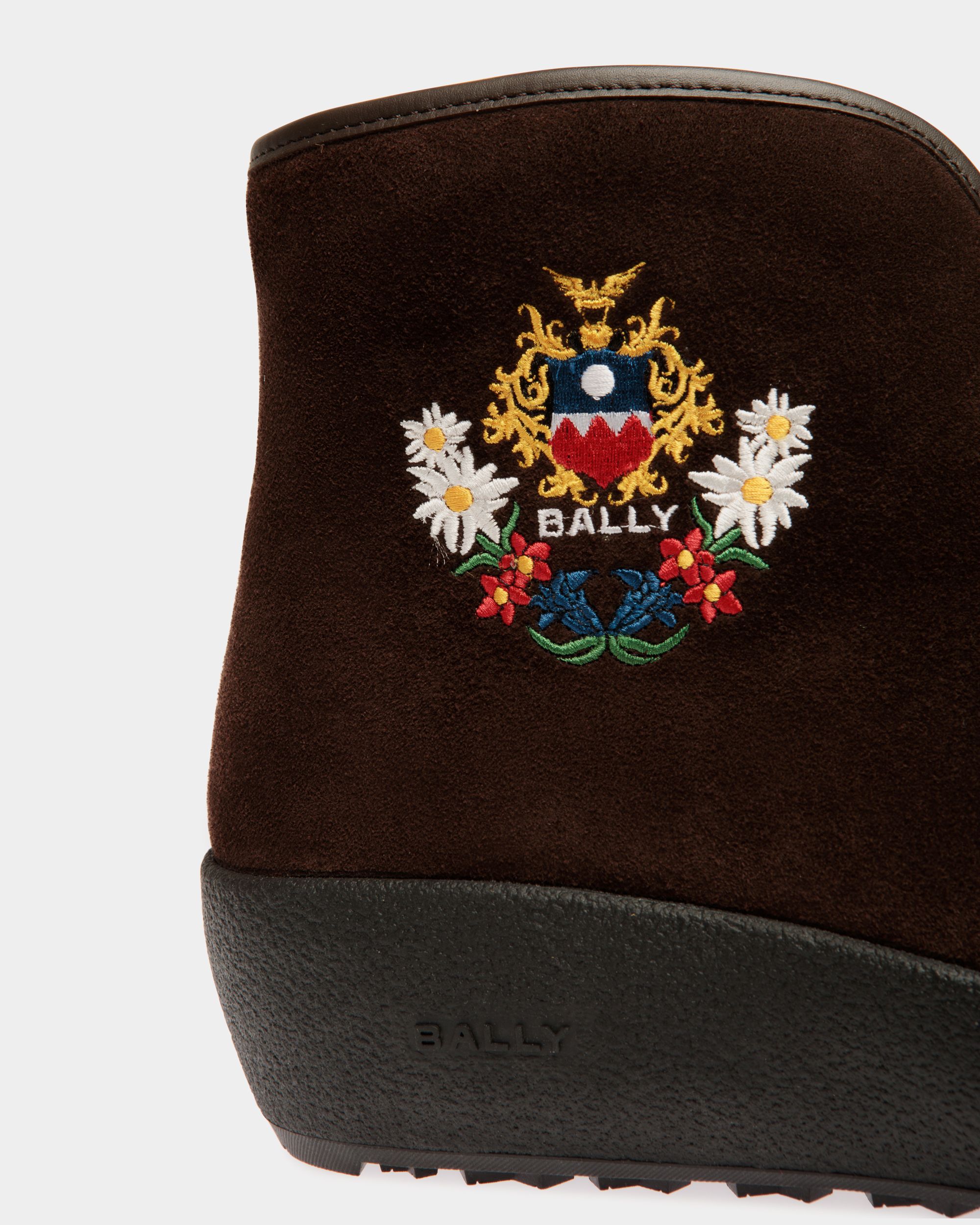 Bally Global - Bottine De La Capsule D’hiver En Daim Marron - Marron