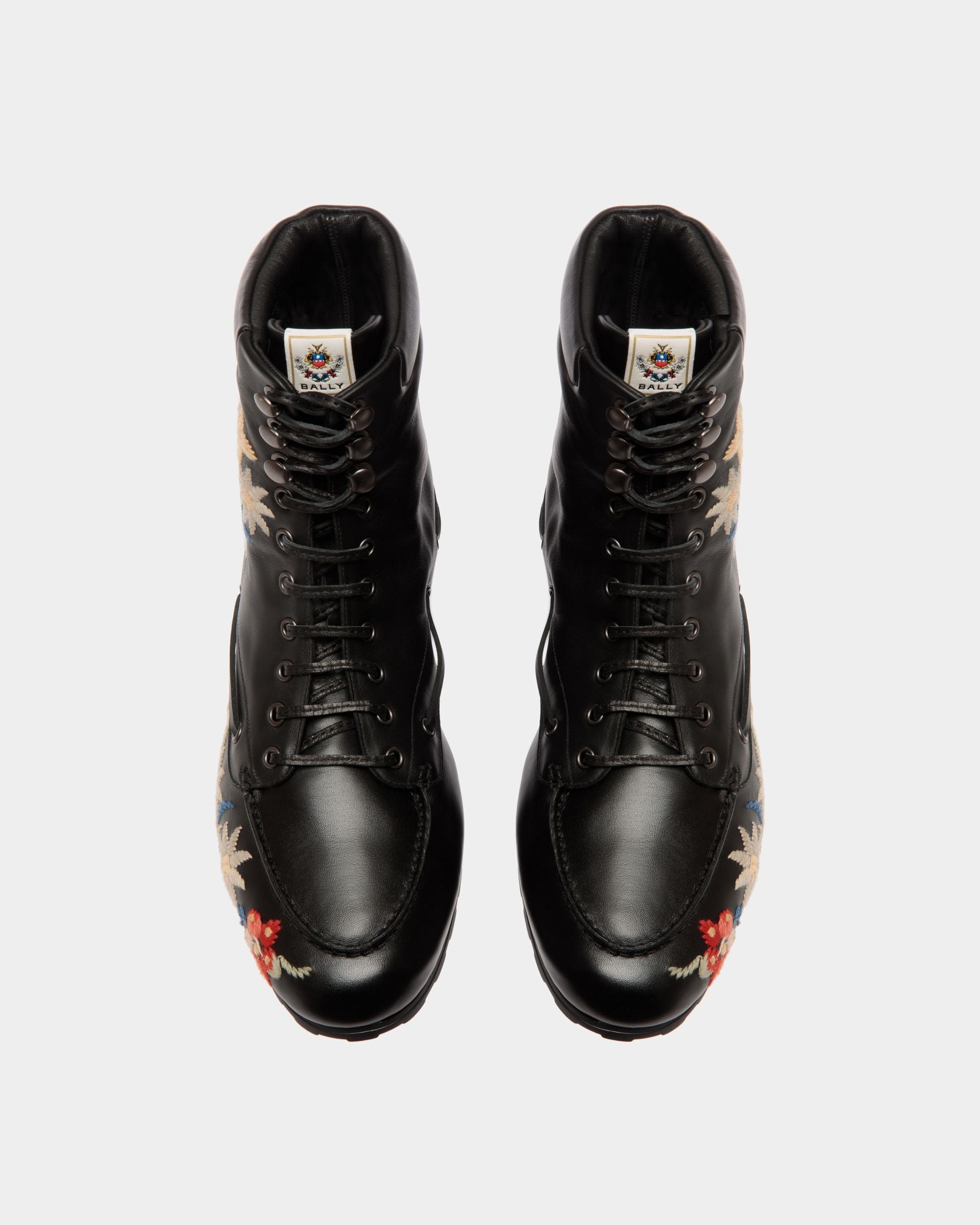 Bally Global - Botín De La Cápsula Winter De Piel Negra Con Alpine Flowers - Negro