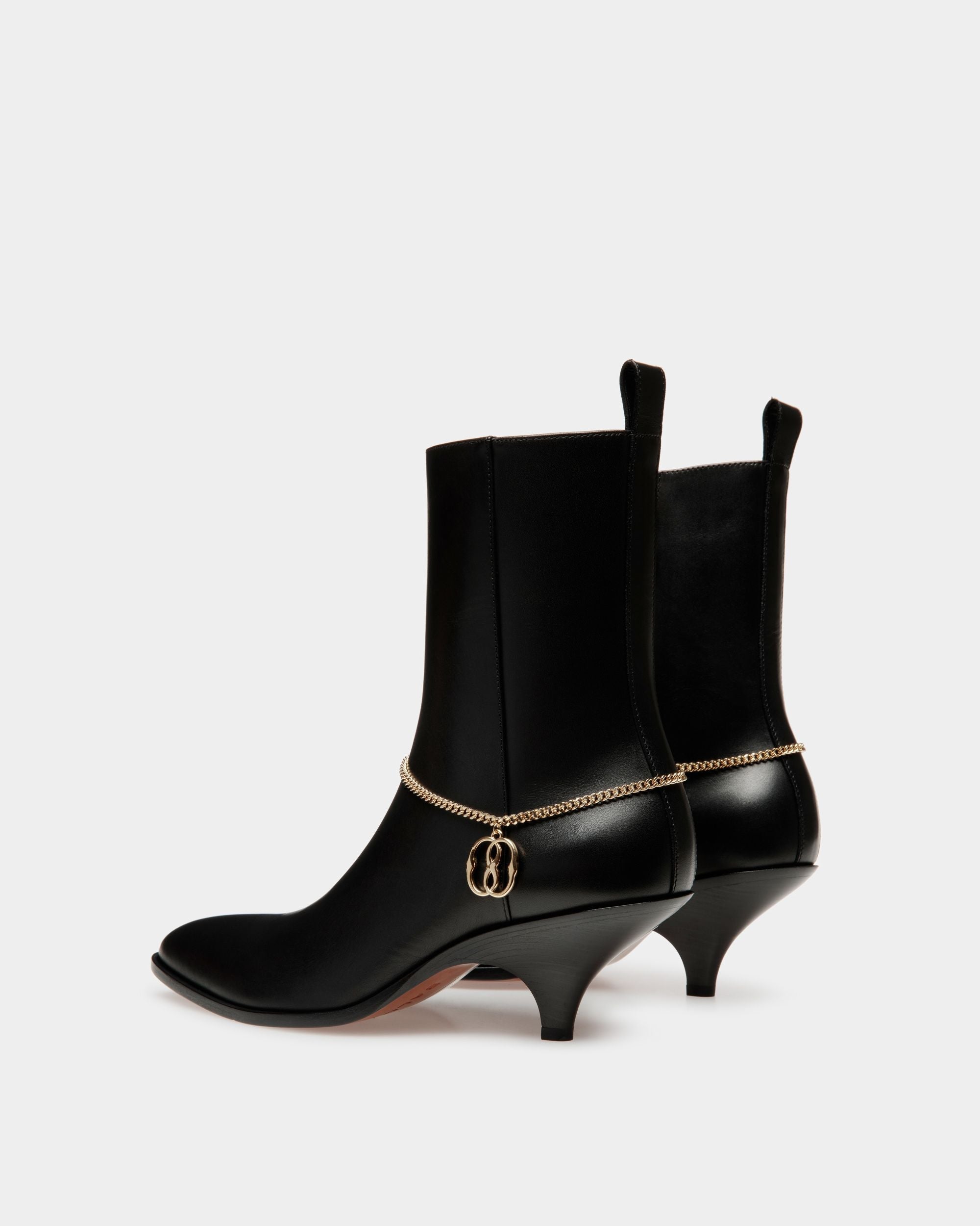 Bally Global - Botines Laredo De Piel En Negro - Negro