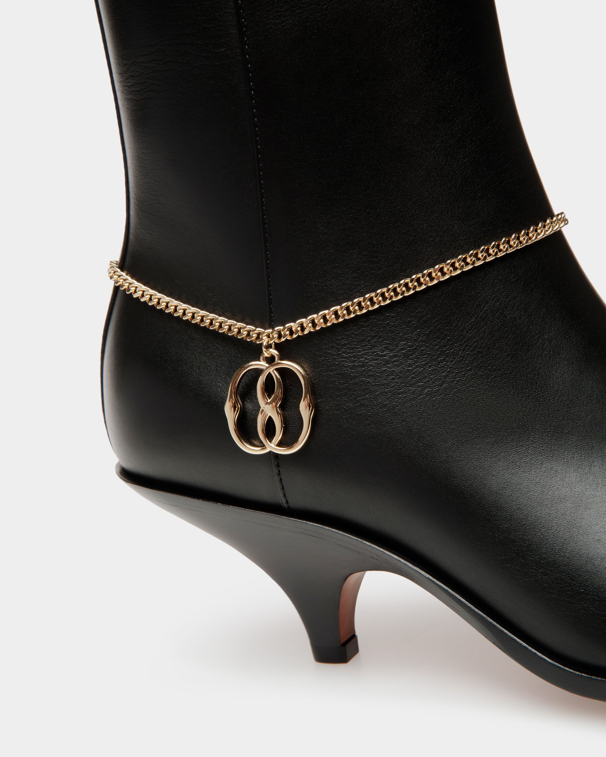 Bally Global - Botines Laredo De Piel En Negro - Negro