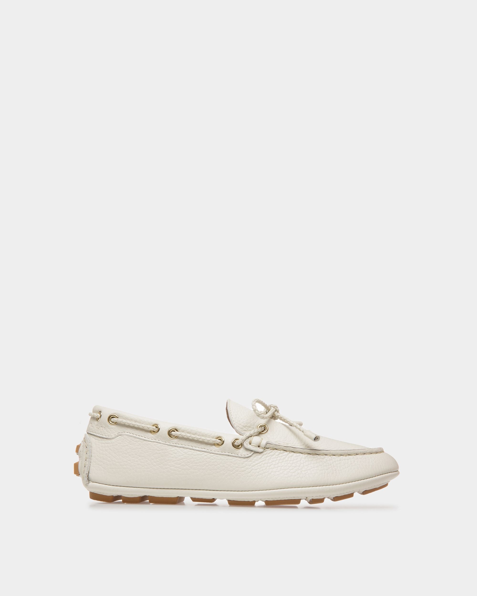 Bally Global - Kerbs Drivers In Dusty White Leather - Beige