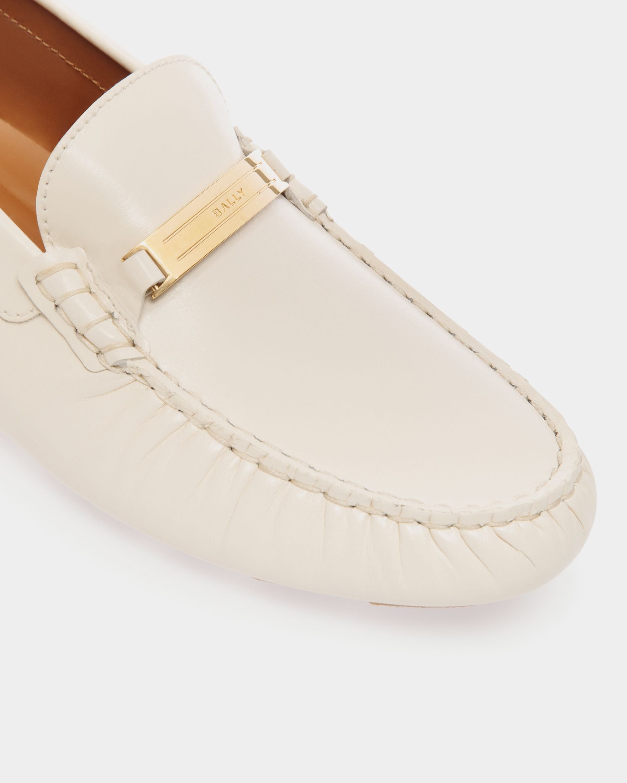 Bally Global - Kerbs Driver in White Leather - White