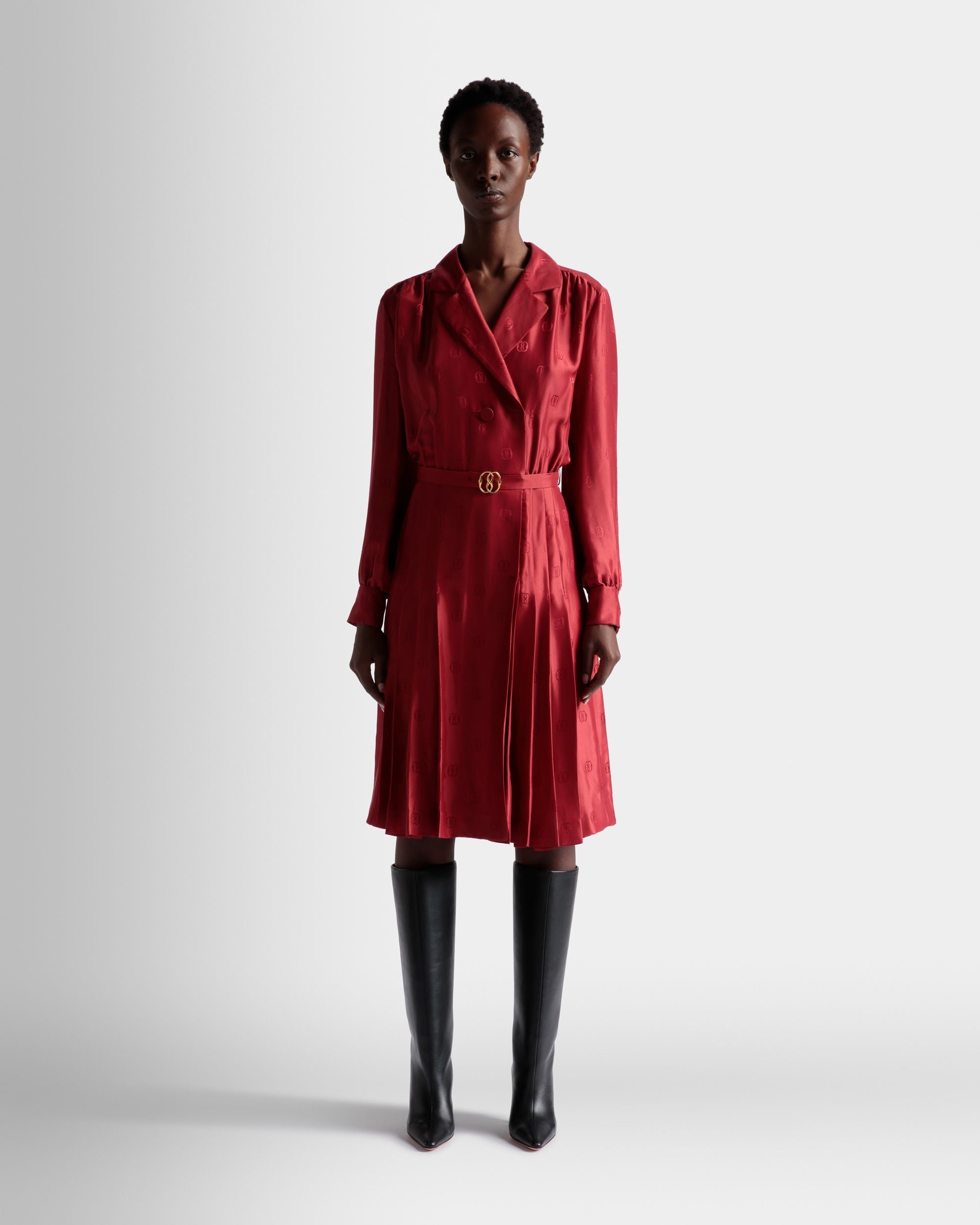 Bally Global - Robe avec ceinture Emblem En soie rubis profond - Rouge