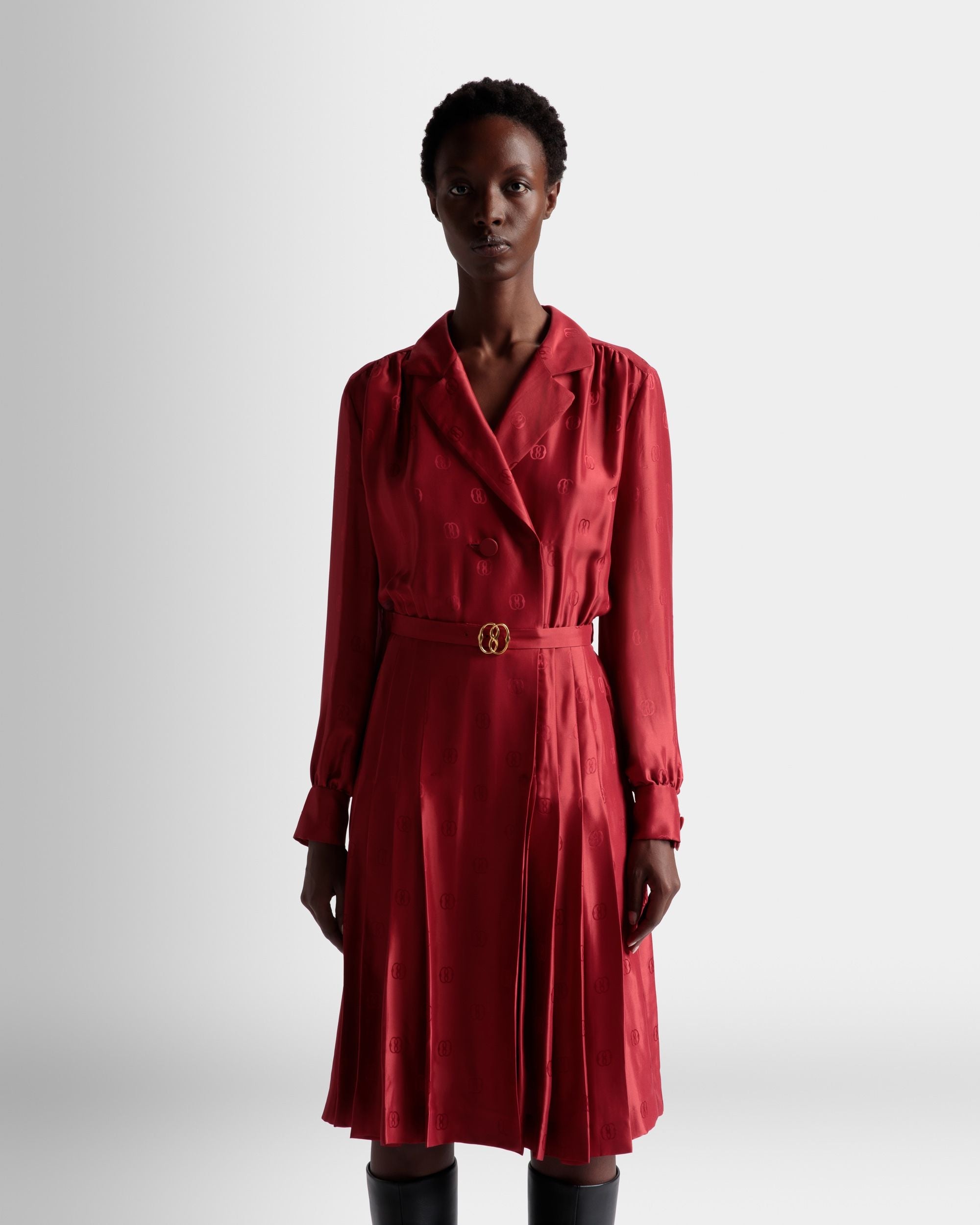 Bally Global - Robe avec ceinture Emblem En soie rubis profond - Rouge