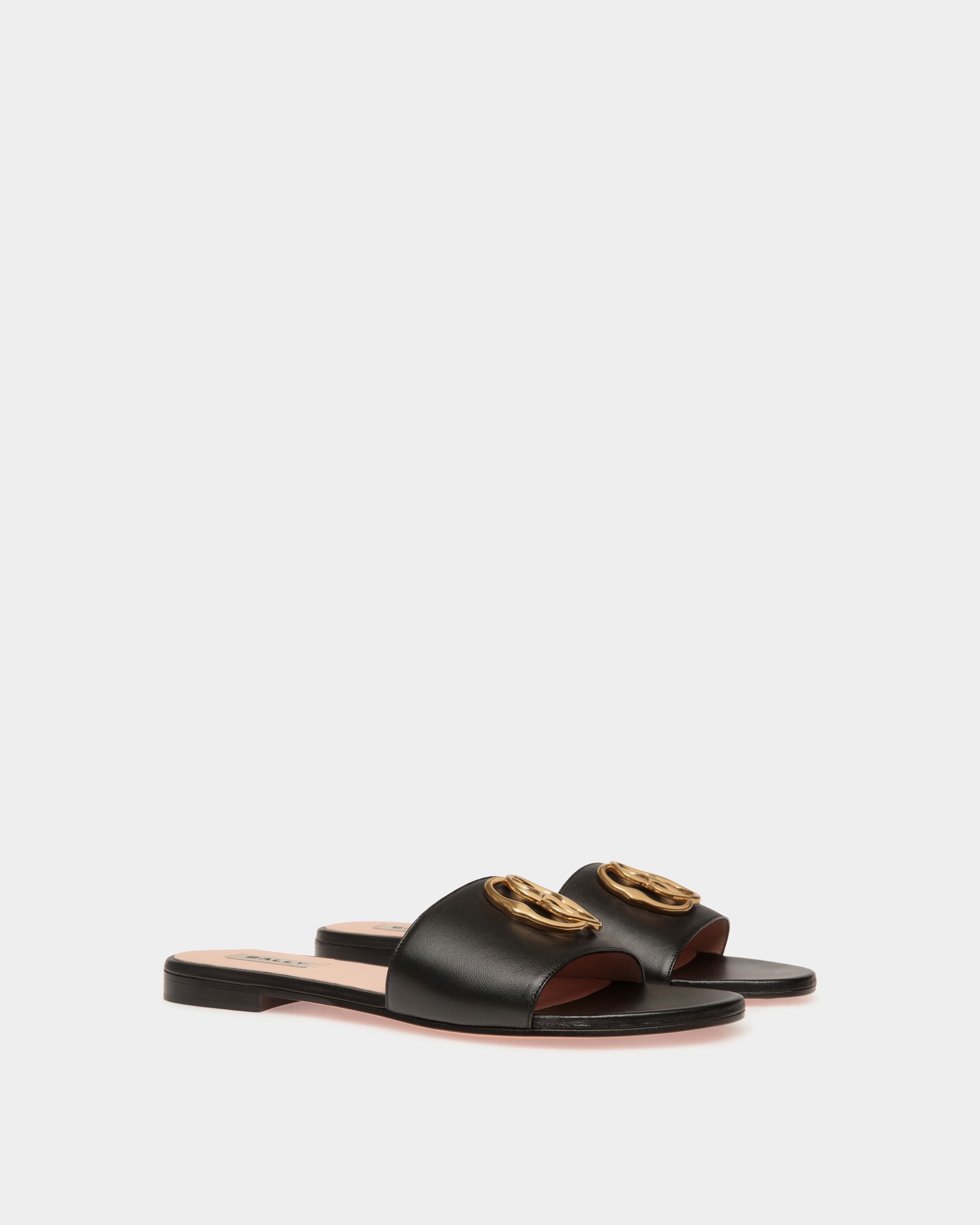 Bally Global - Mule Emblem À Talon Plat En Cuir Nappa Noir - Noir