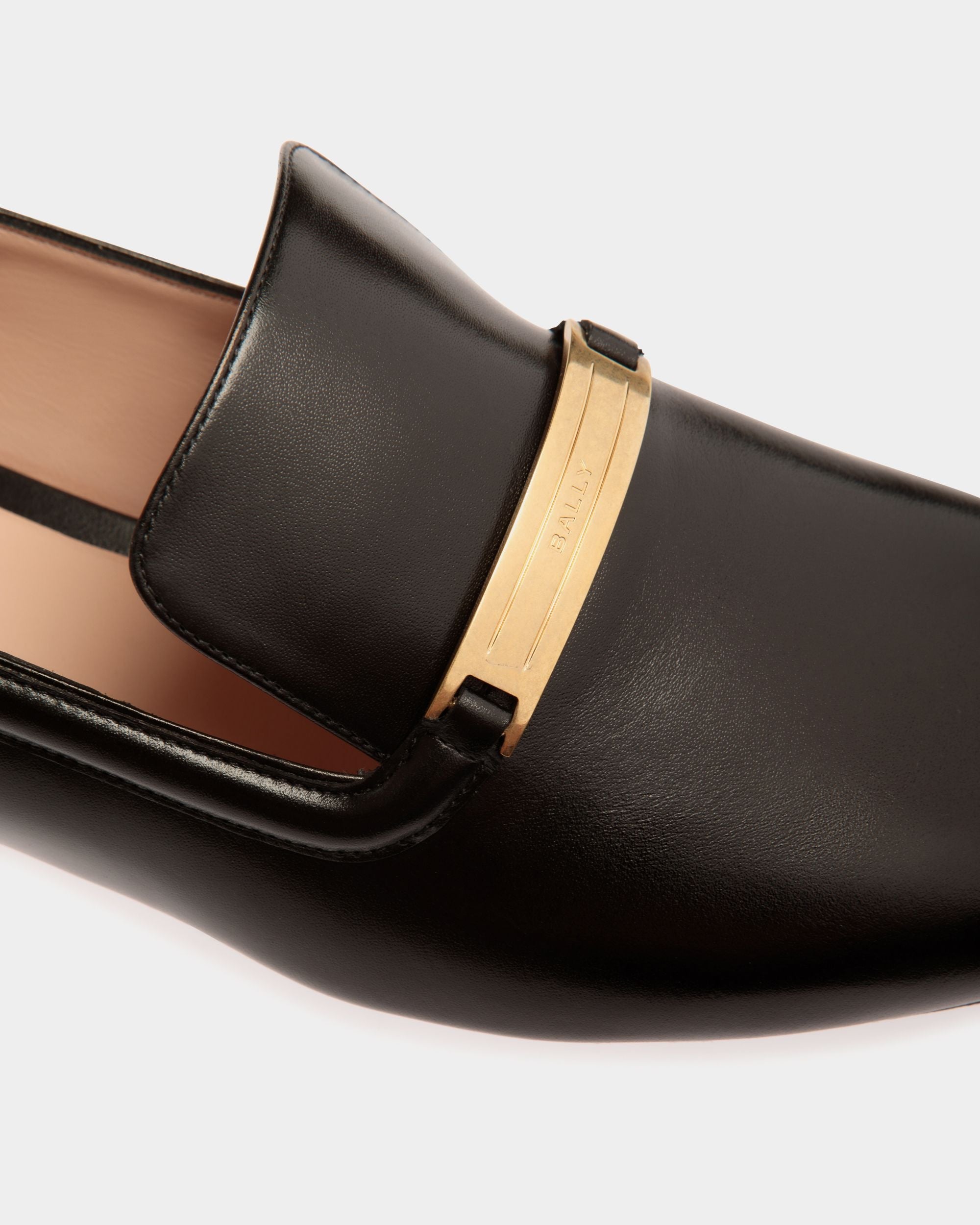Bally Global - Deco Slipper in Black Leather - Black