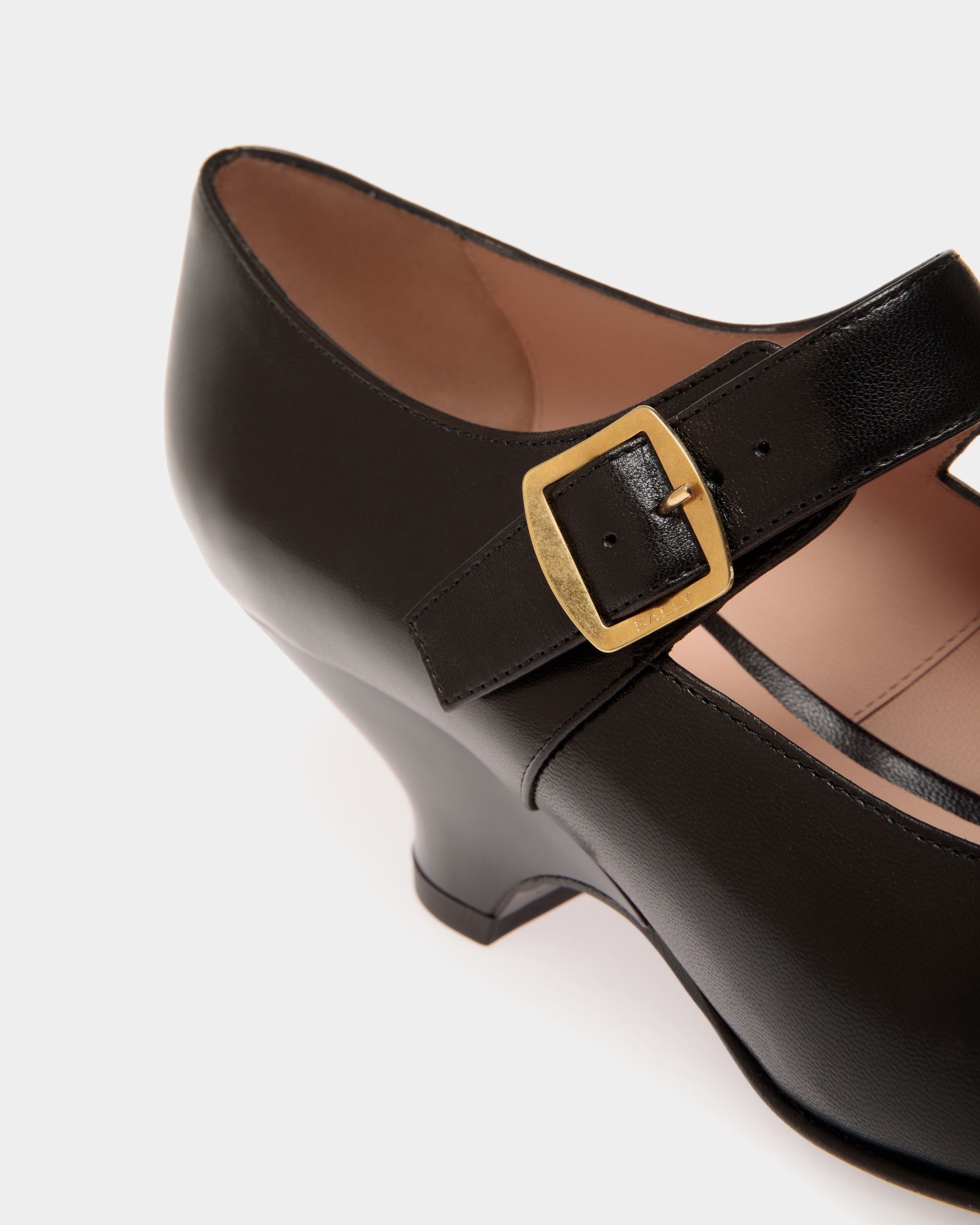 Bally Global - Glendy Pump in Black Leather - Black