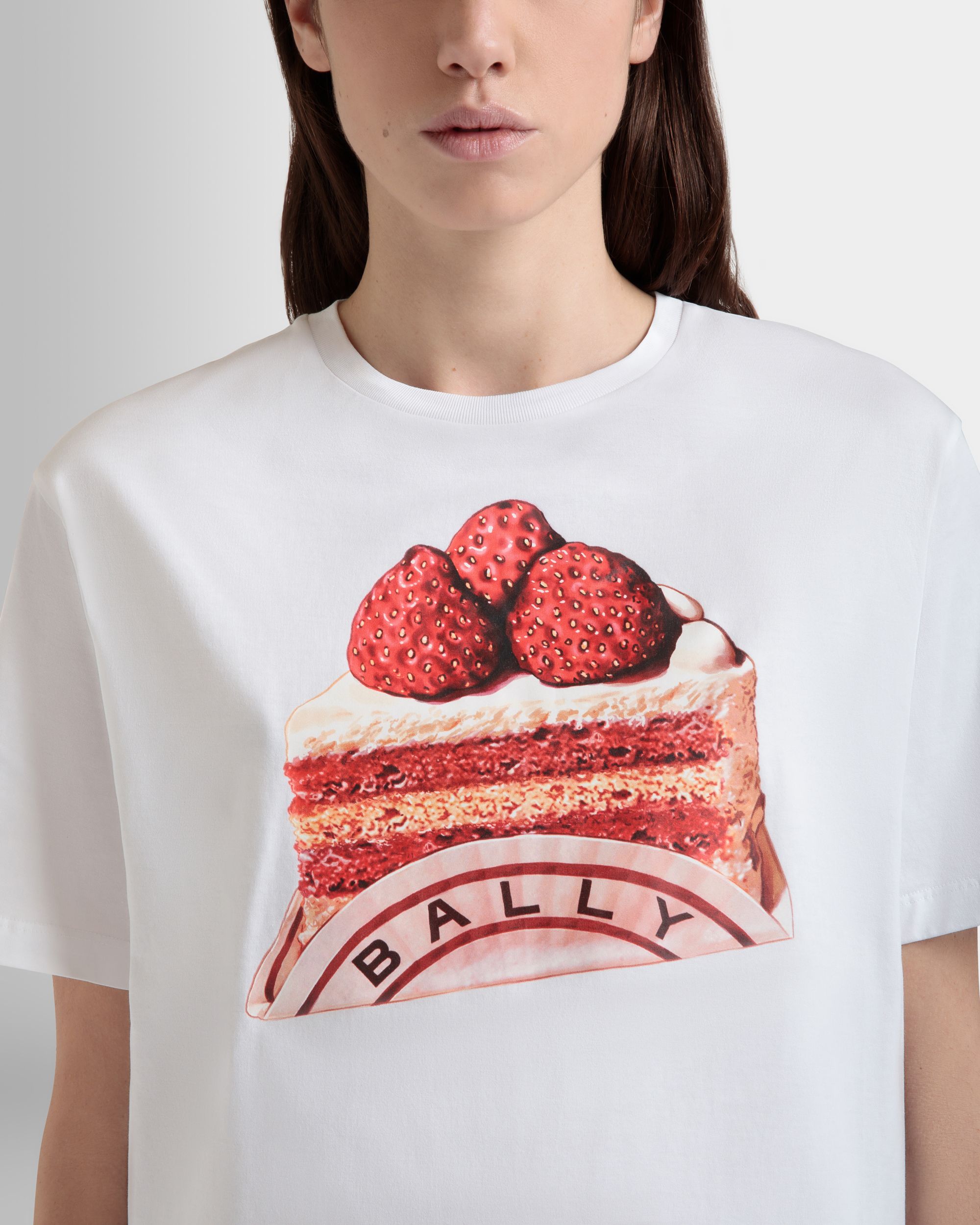 Bally Global - T-Shirt in White Cotton With a Bally Cake Print - Blanc