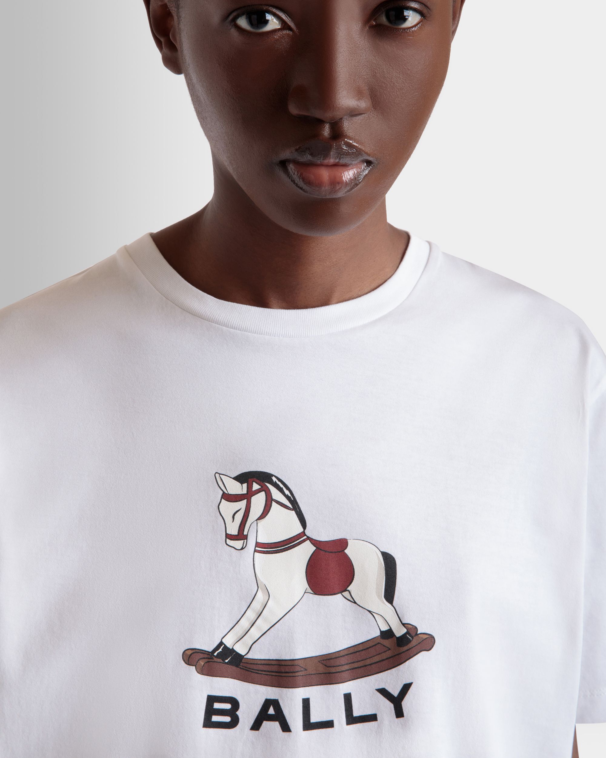 Bally Global - T-Shirt with a Beni Bischof Rocking Horse Print in White Cotton - White