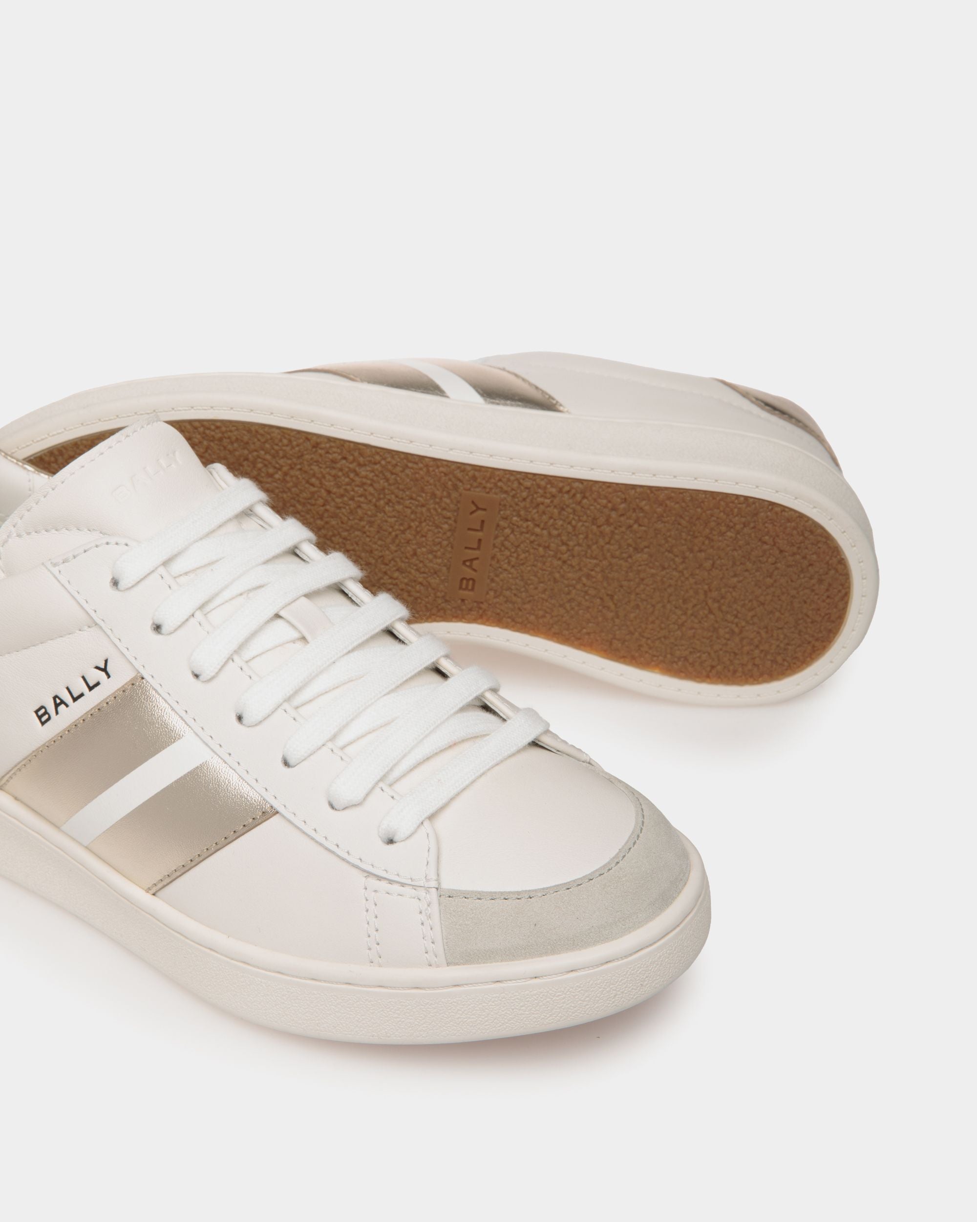 Bally Global - Tennis Sneaker In White And Gold Leather - Blanco
