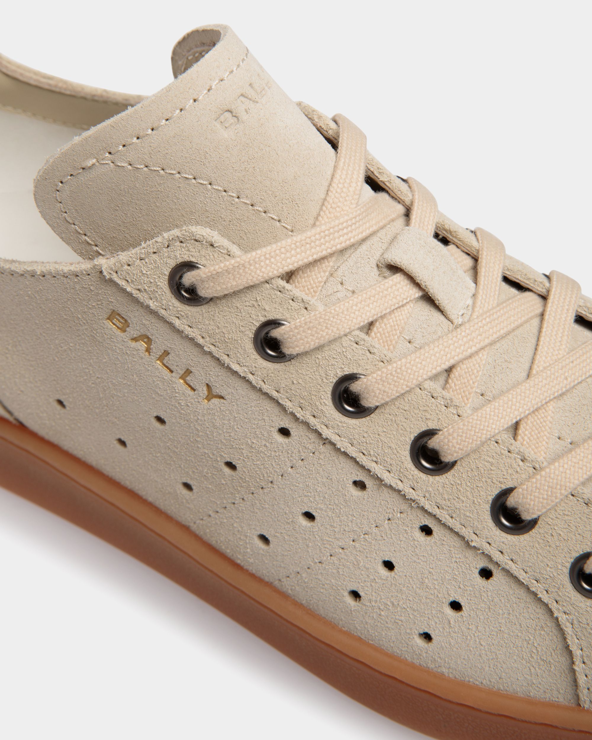 Bally Global - Sneaker Tennis En Daim Champagne - Beige