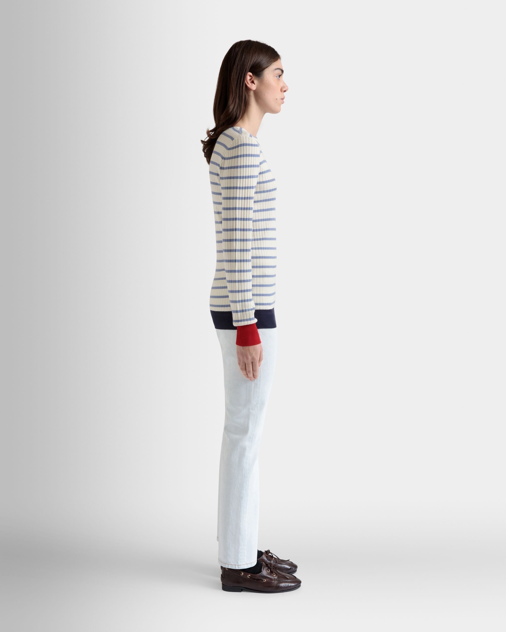 Bally Global - Long Sleeve Top in an Ivory And Light Blue Wool Blend - Blanco