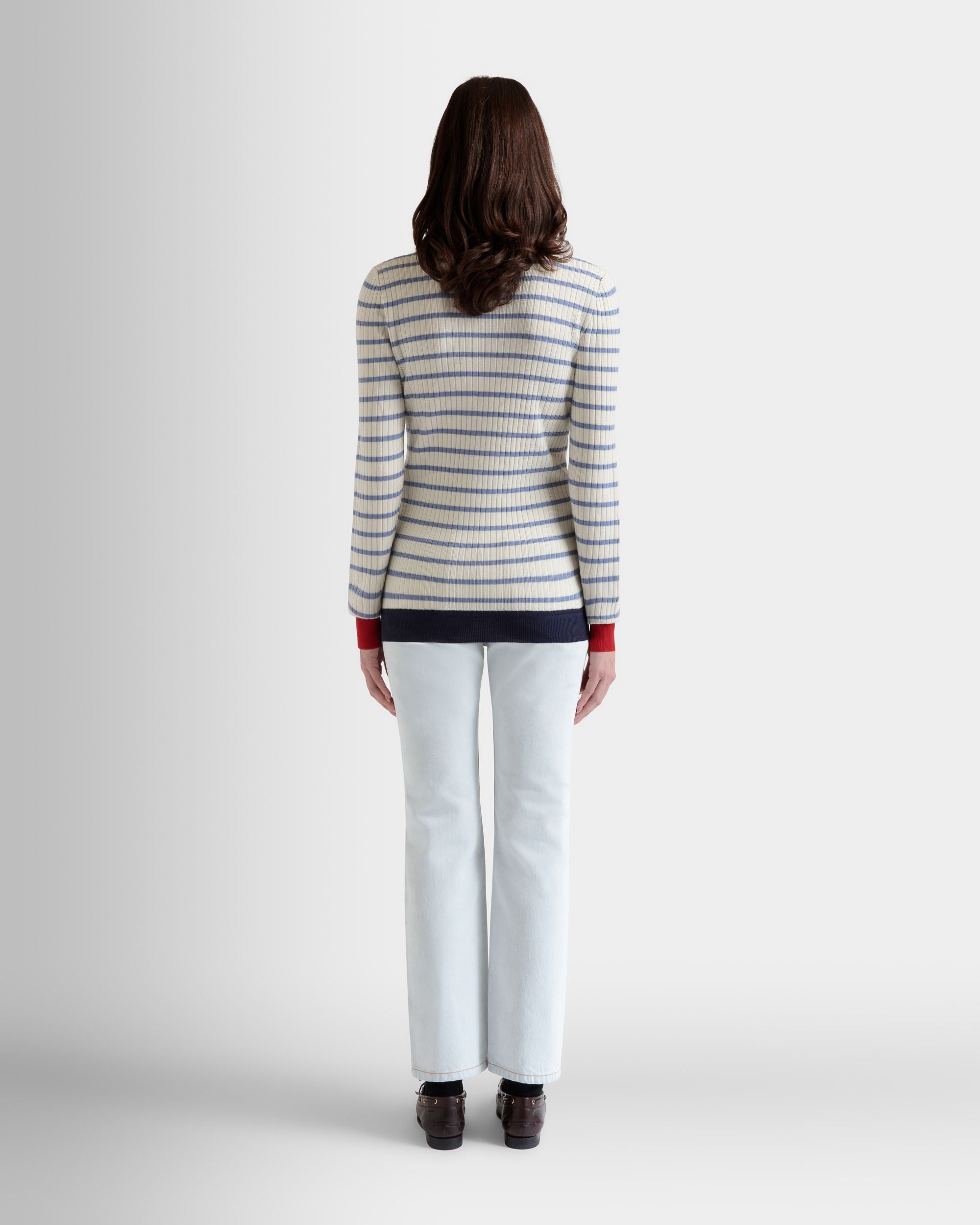 Bally Global - Long Sleeve Top in an Ivory And Light Blue Wool Blend - Blanco