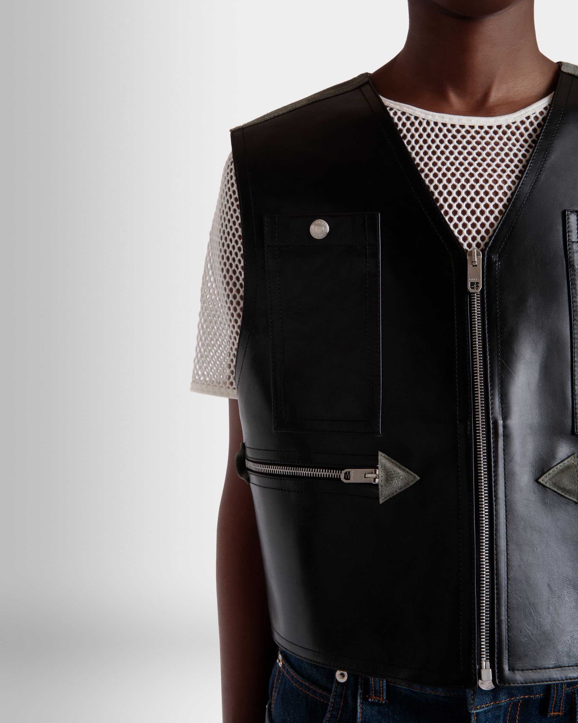 Bally Global - Vest in Black Leather - Black
