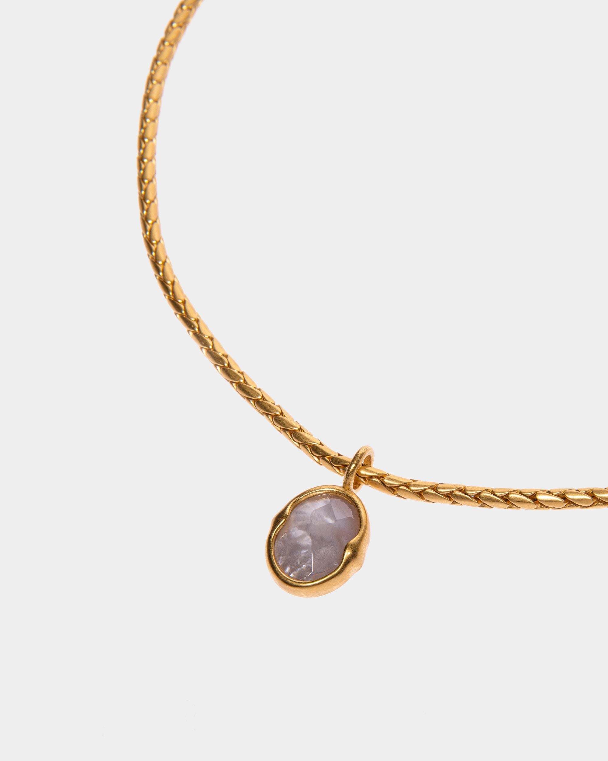 Bally Global - Frame Outline Necklace With A Snake Chain - Dorado