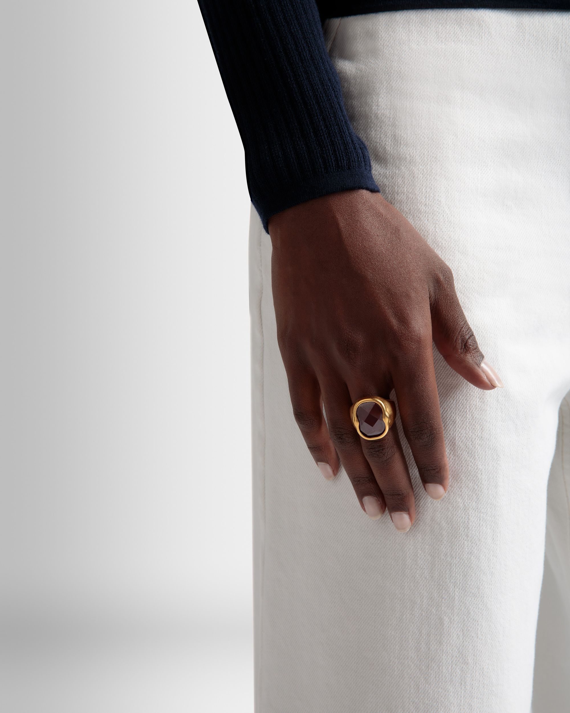 Bally Global - Anillo Frame De Oro Martillado - Dorado