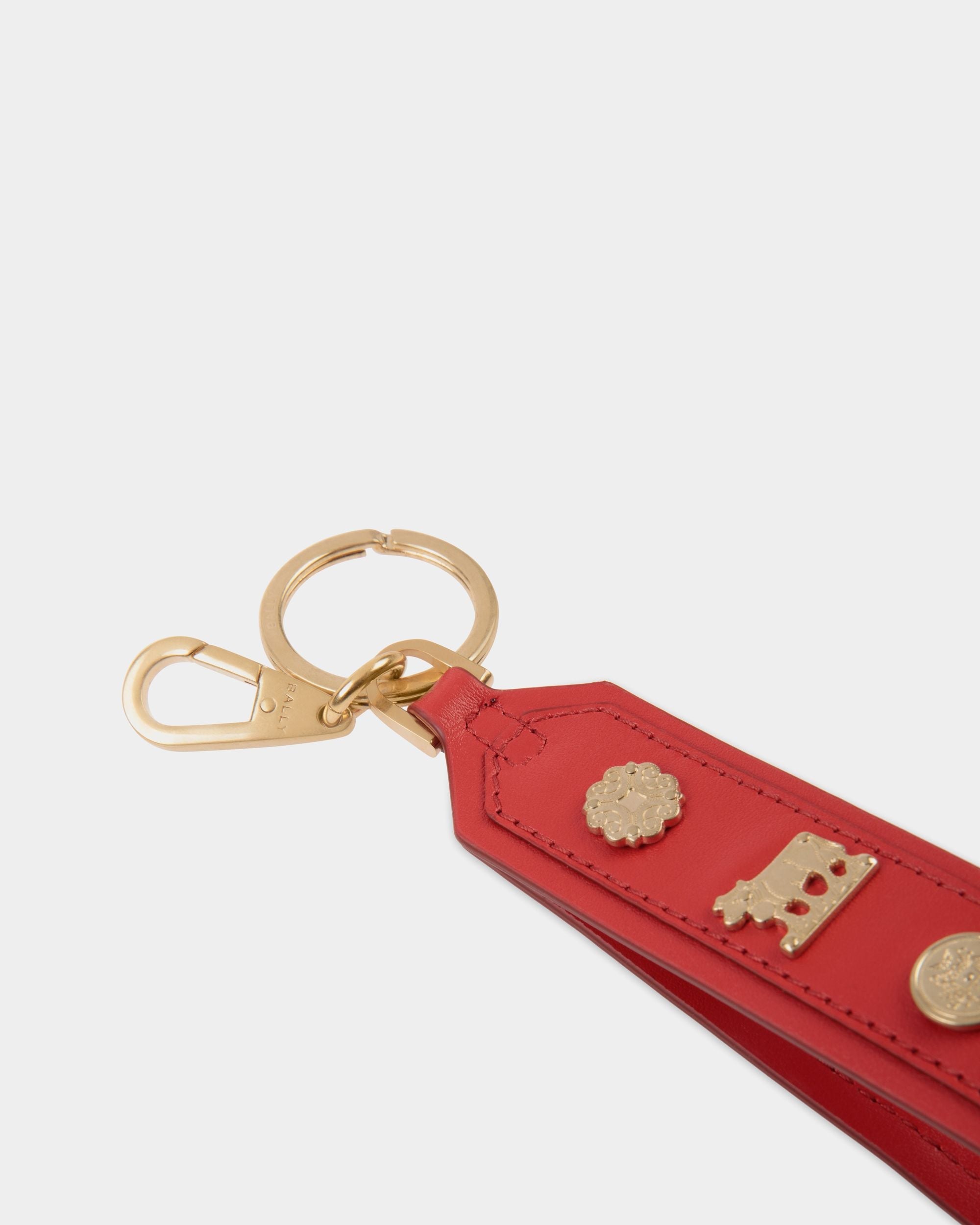 Bally Global - Llavero Swissness De Piel Candy Red Con Tachuelas - Rojo