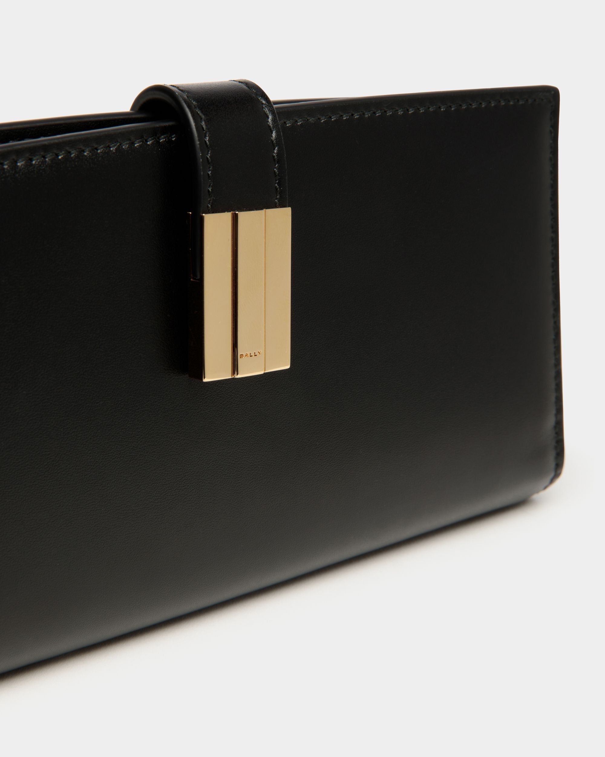 Bally Global - Ollam Long Wallet in Black Leather - Black
