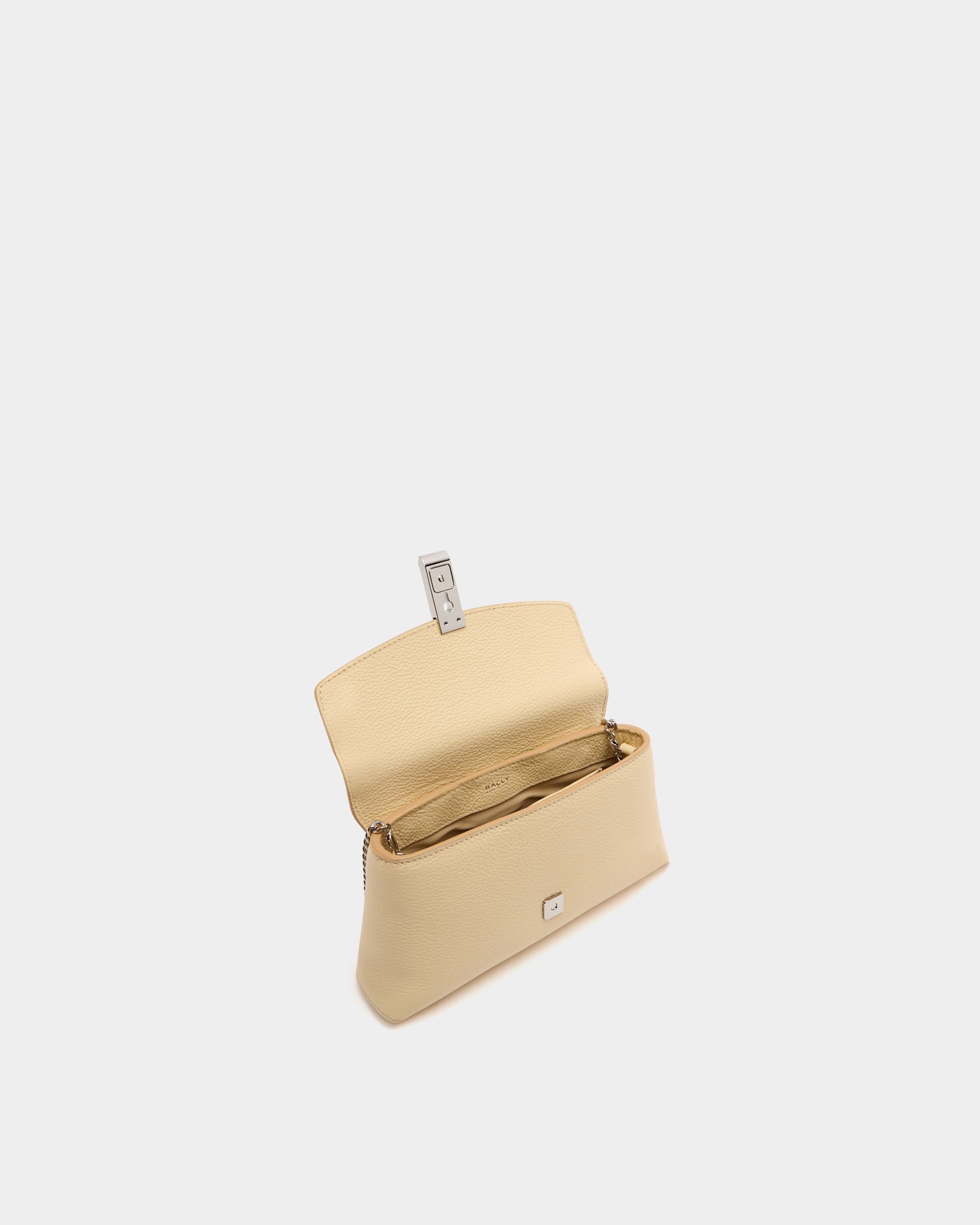 Bally Global - Minibolso Multiusos Lock Me De Piel Granulada Ginger - Beige