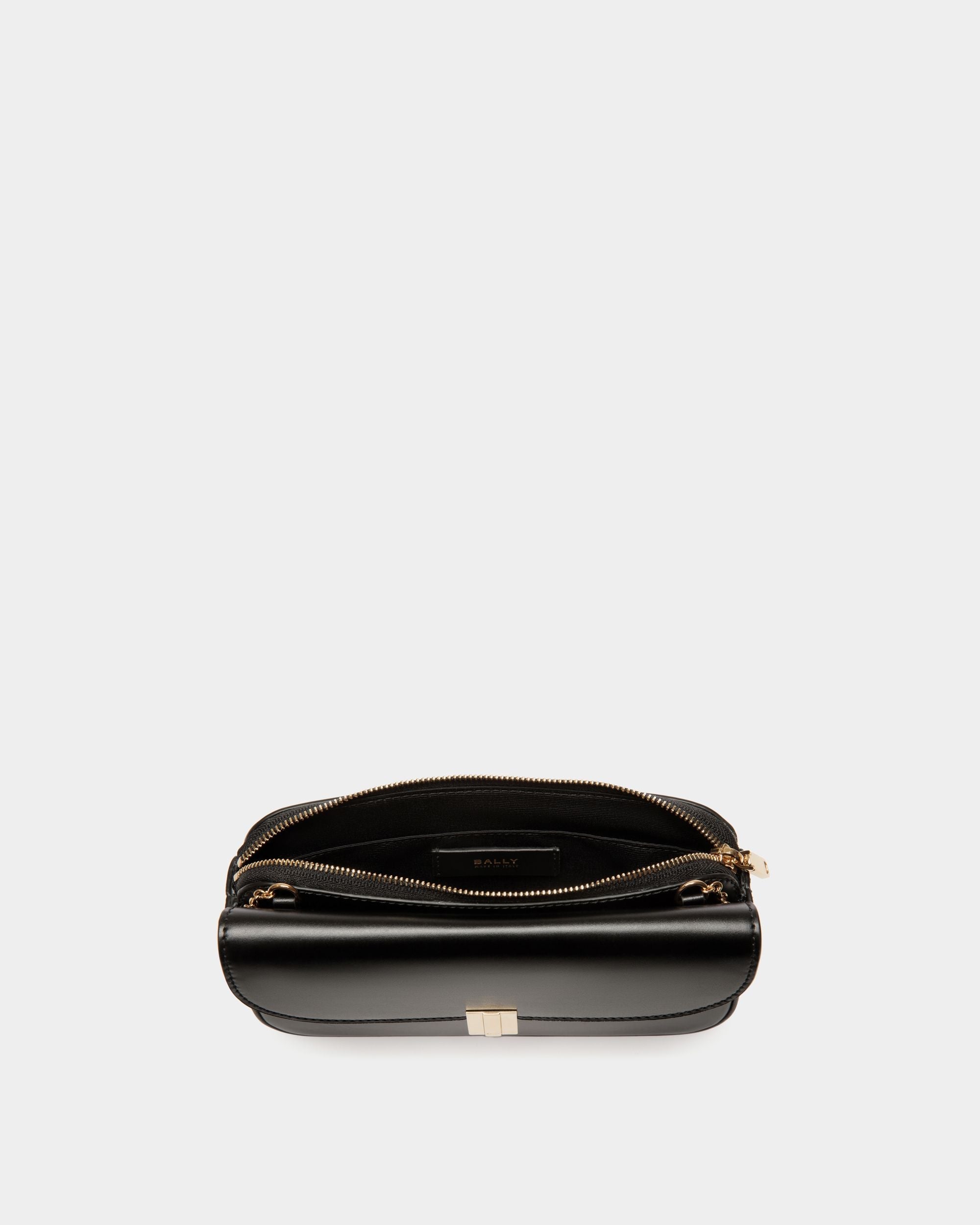 Bally Global - Ollam Phone Wallet in Black Leather - Black
