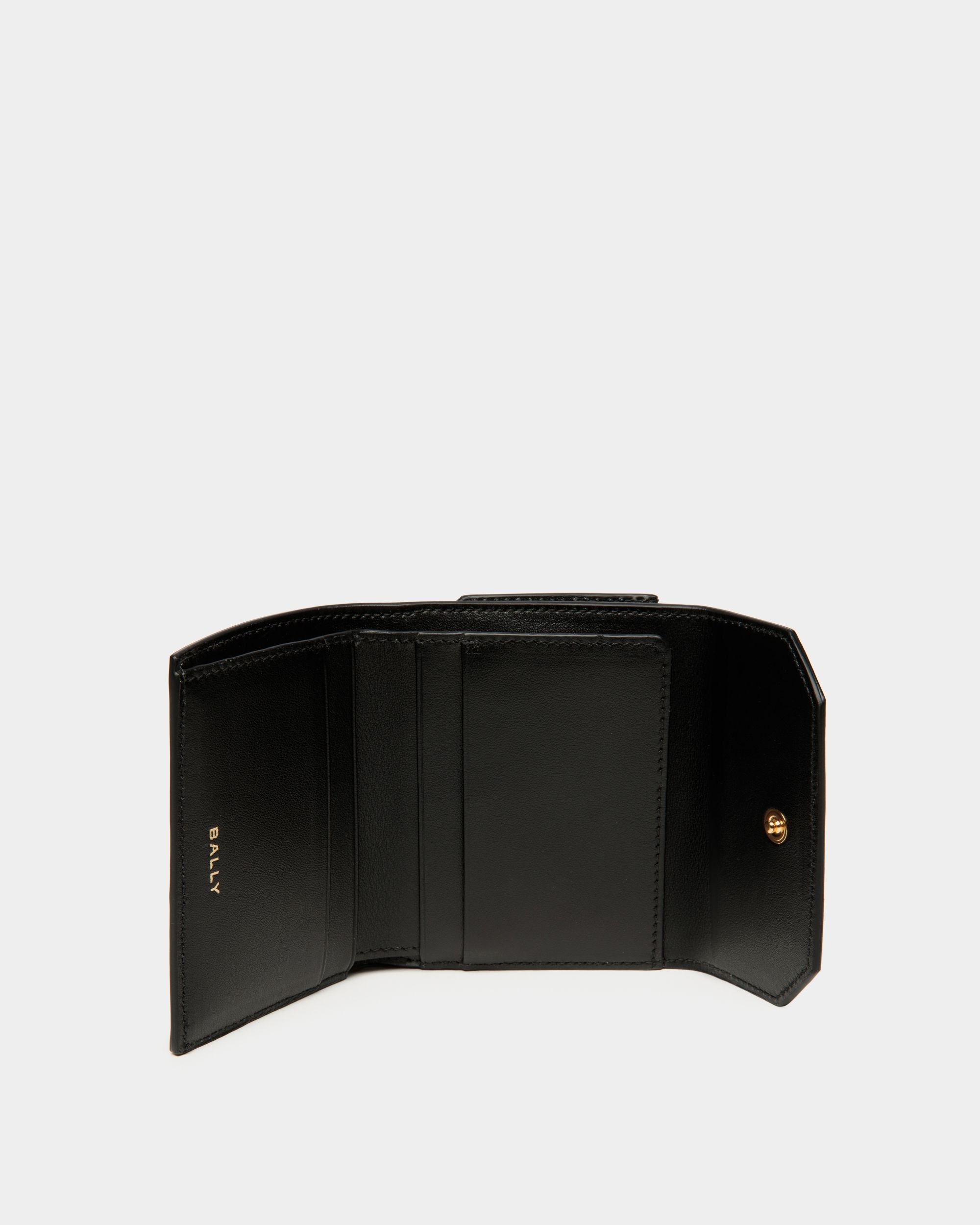 Bally Global - Emblem Wallet In Black Leather - Black
