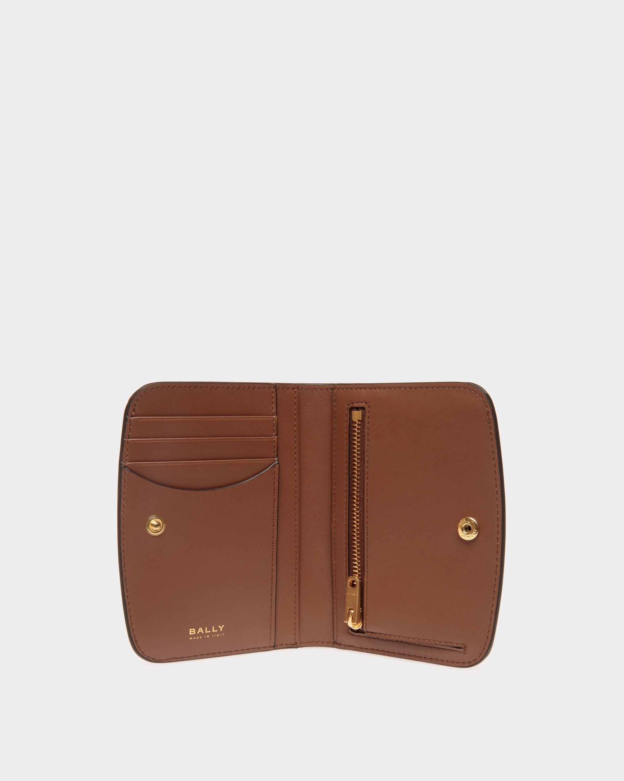 Bally Global - Deco Wallet in Brown Leather - Brown