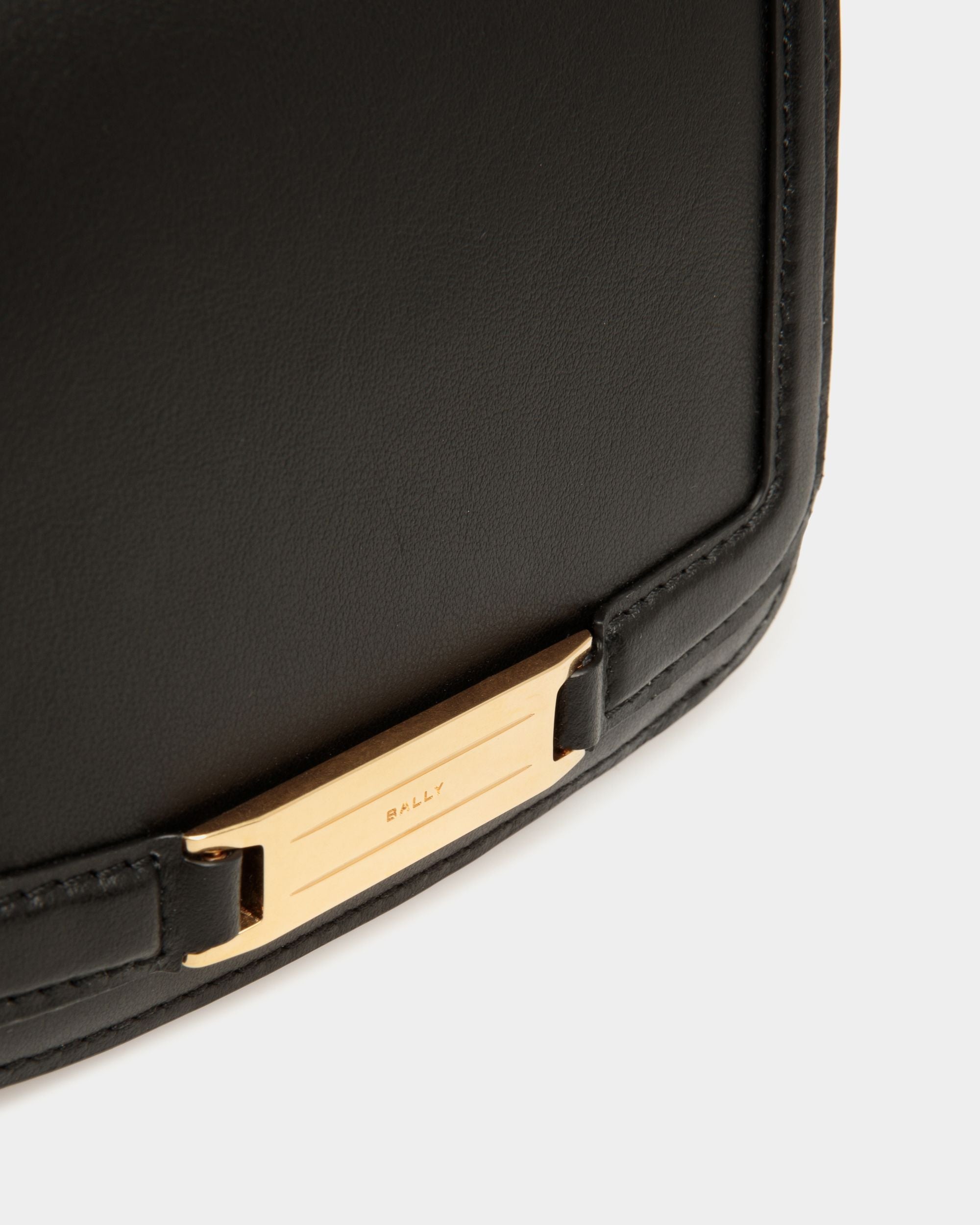 Bally Global - Deco Wallet in Black Leather - Black