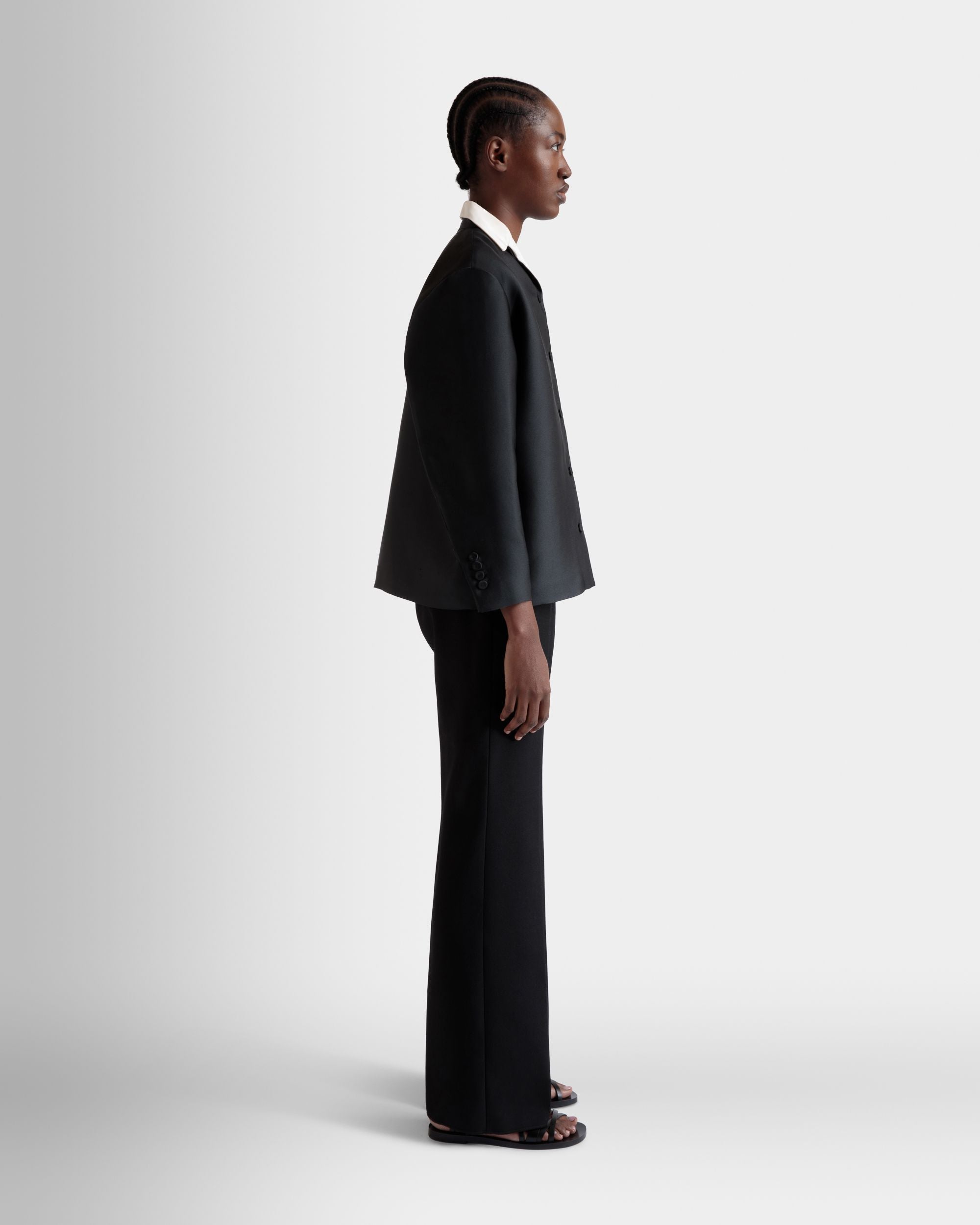 Bally Global - Contrast Collar Blazer In Black Silk Blend - Black