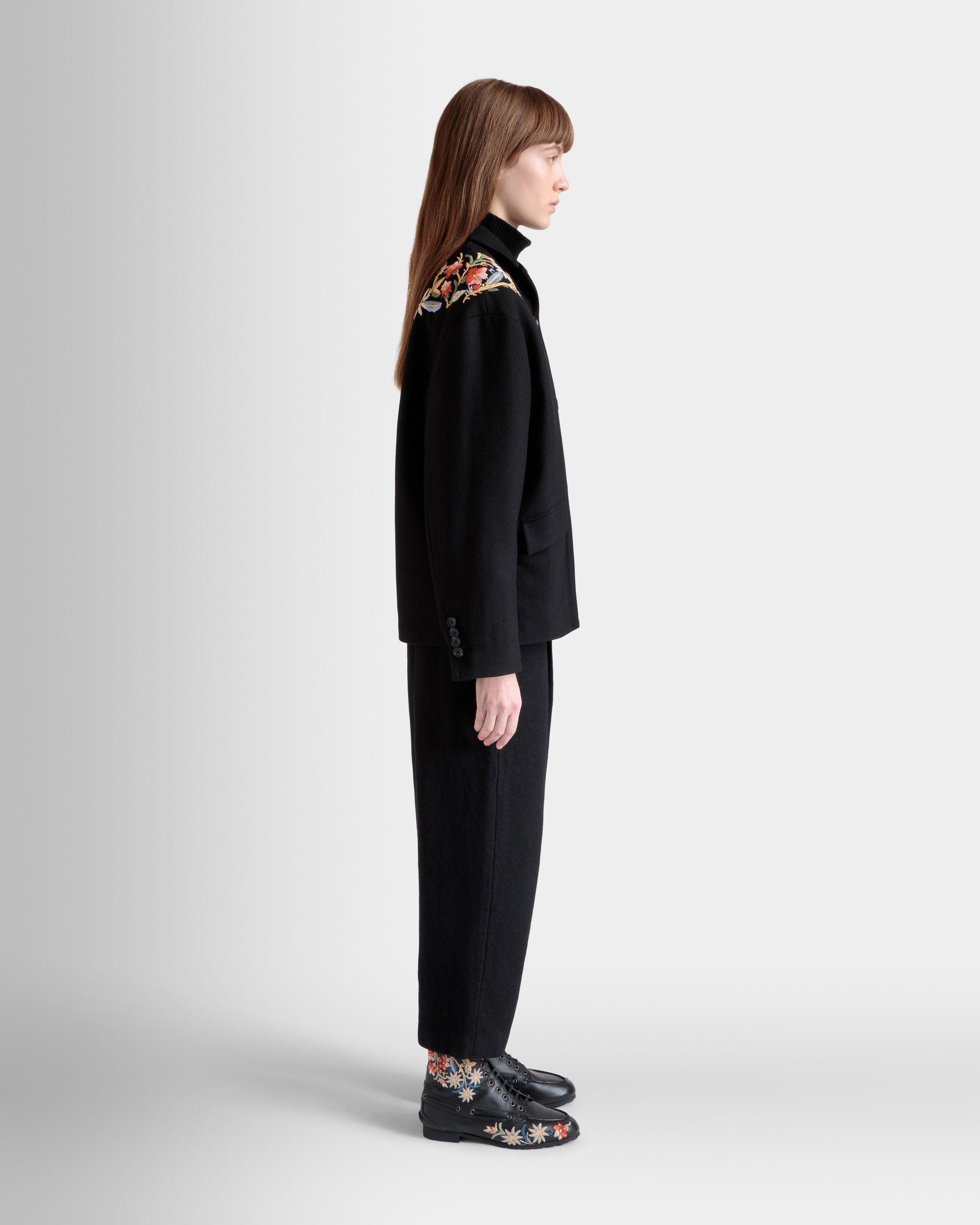 Bally Global - Veste De La Capsule D’hiver En Laine Noire Mélangée Ornée De Fleurs Des Alpes - Noir