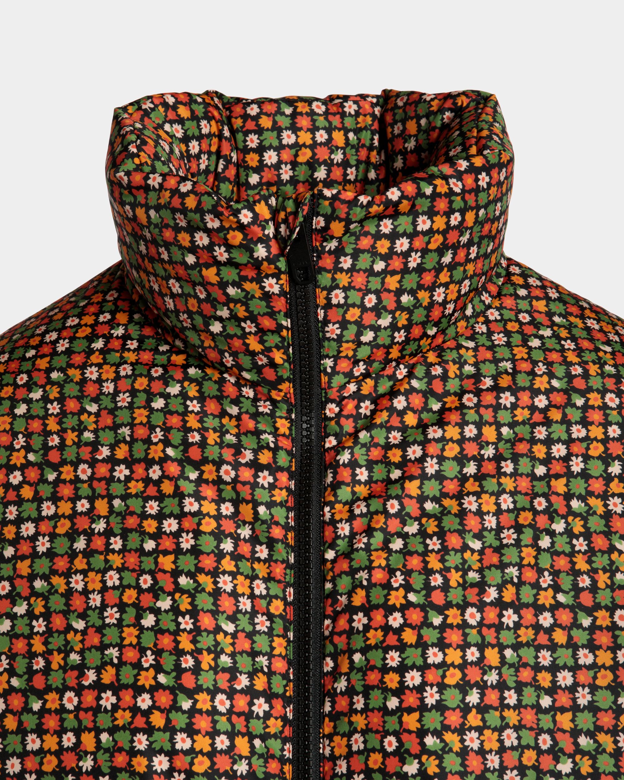 Bally Global - Doudoune De La Capsule D’hiver En Nylon Recyclé Multicolore Ornée De Fleurs Des Alpes - Multicolore