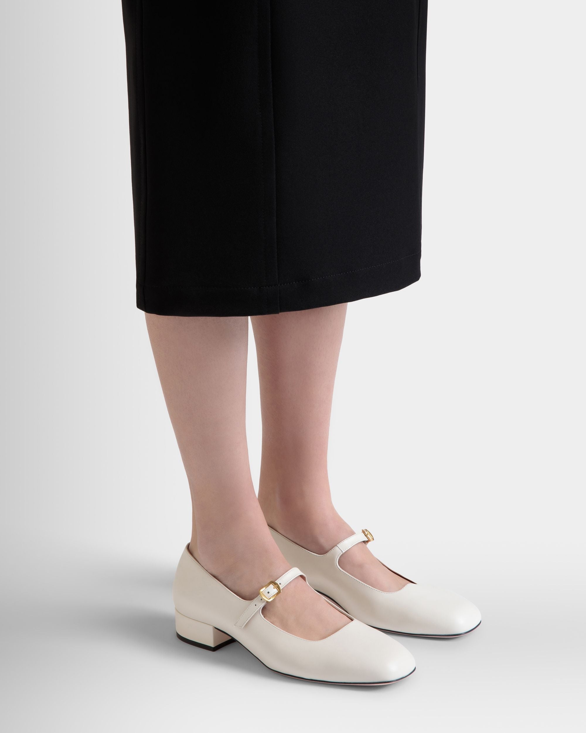 Bally Global - Ballyrina Pump in White Leather - Blanco