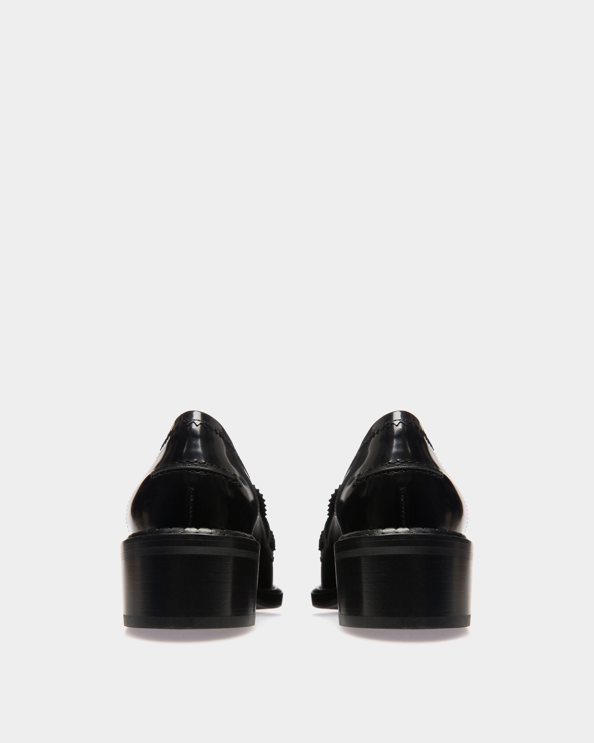 Bally Global - Ellyane Leather Mocassins In Black - Negro