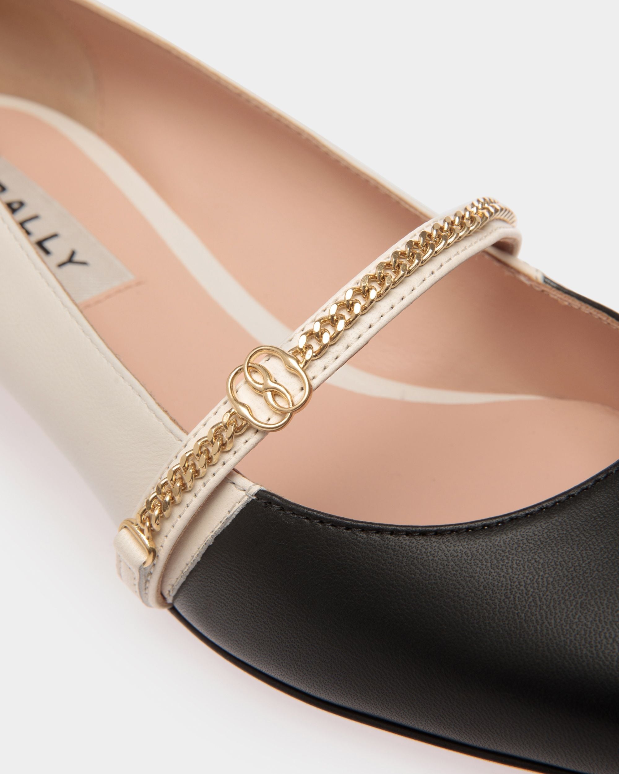 Bally Global - Escarpin Baby Sylt En Cuir Noir Et Blanc - Noir