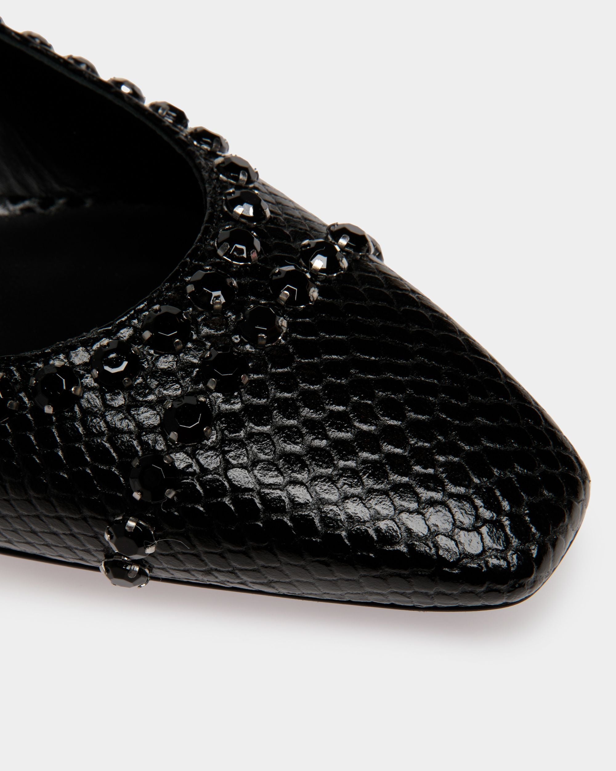 Bally Global - Zapato Destalonado Sylt De Piel Negra Con Estampado De Pitón - Negro